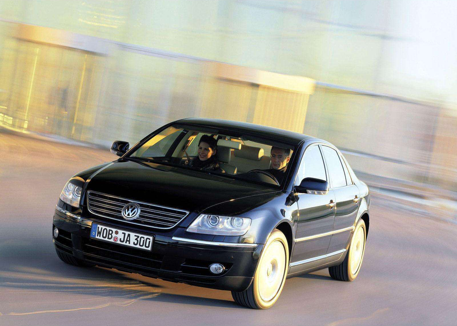 Volkswagen Phaeton photo #2