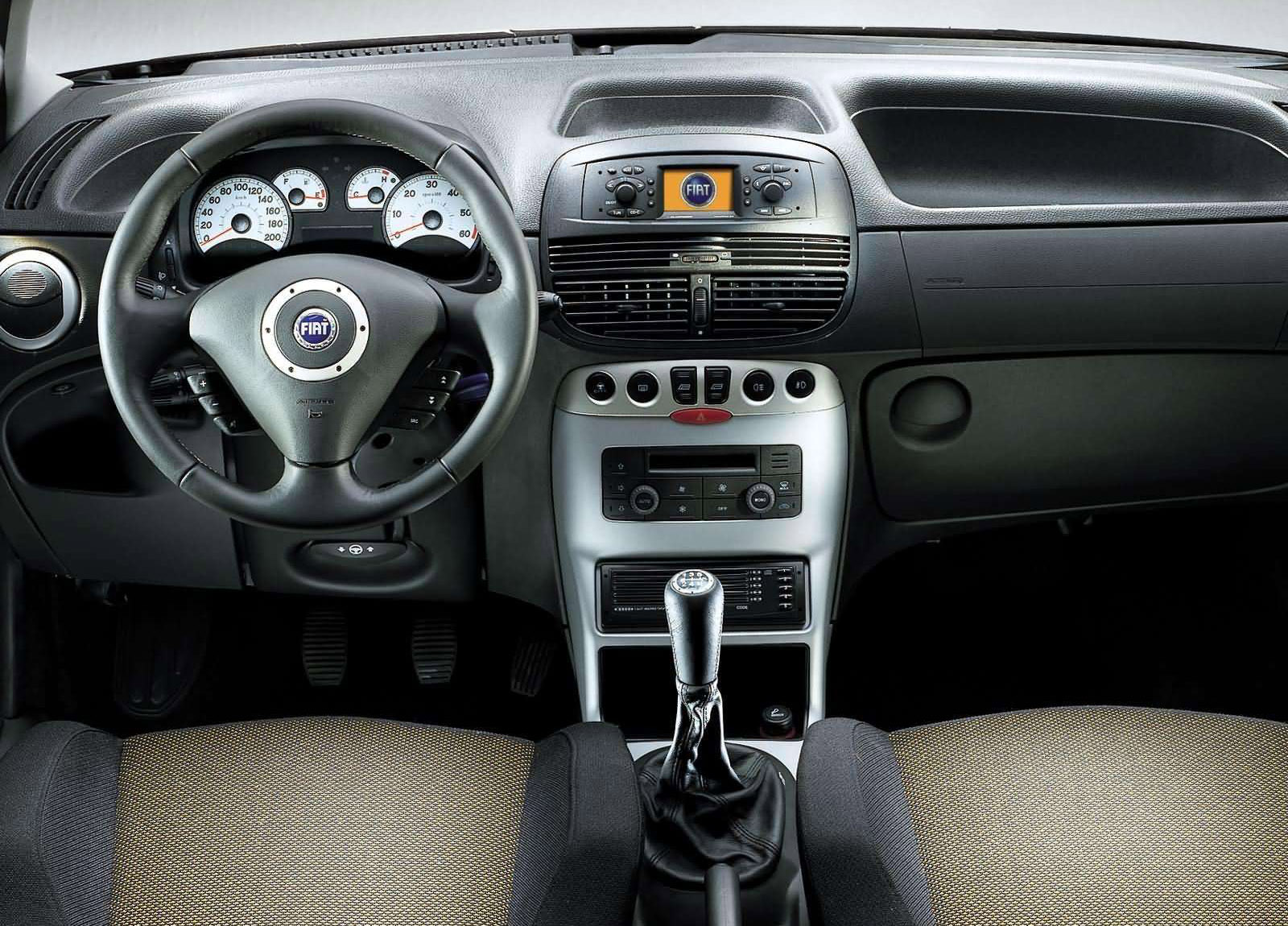 Fiat Punto Sporting photo #4