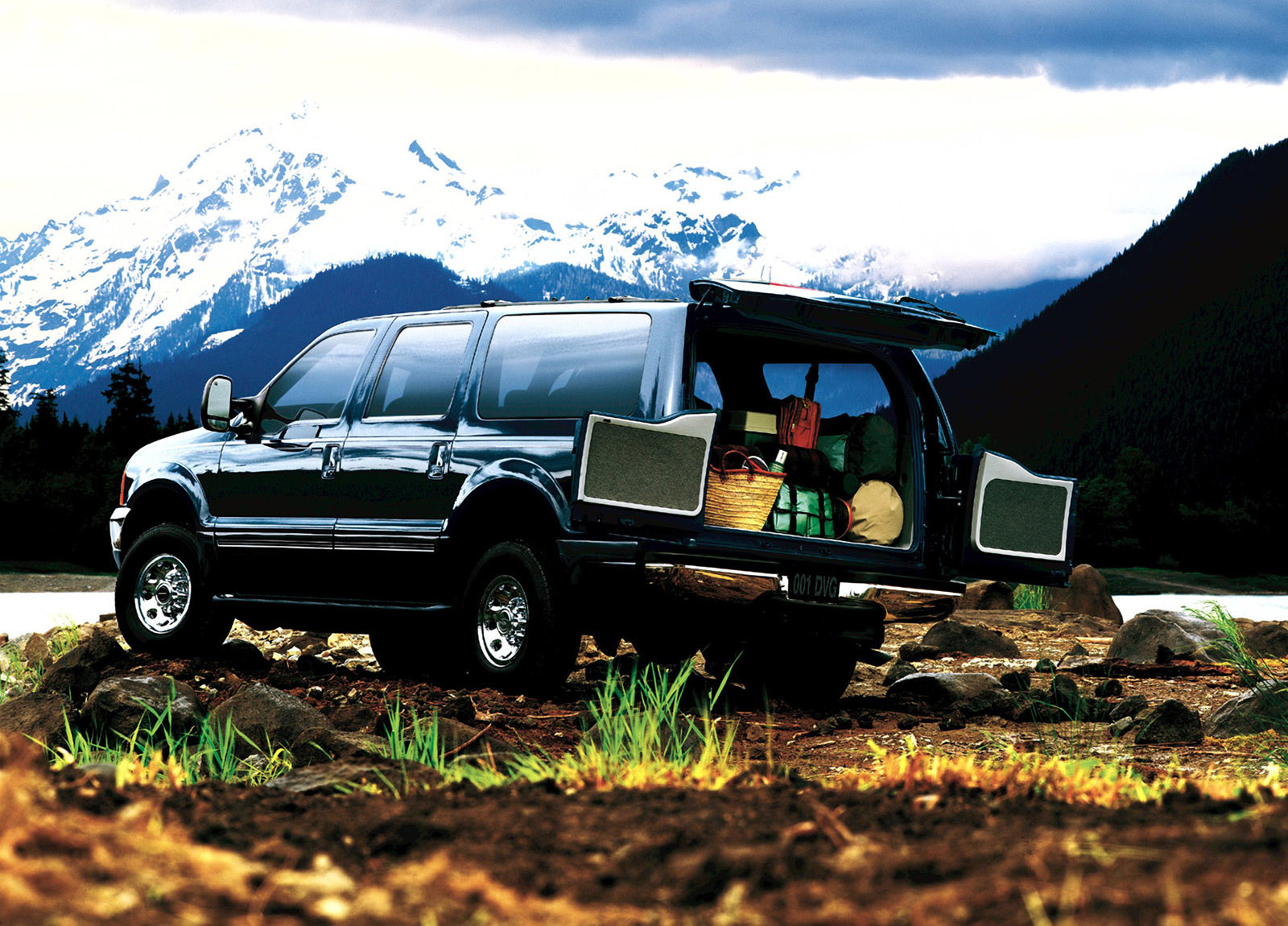 Ford Excursion photo #3