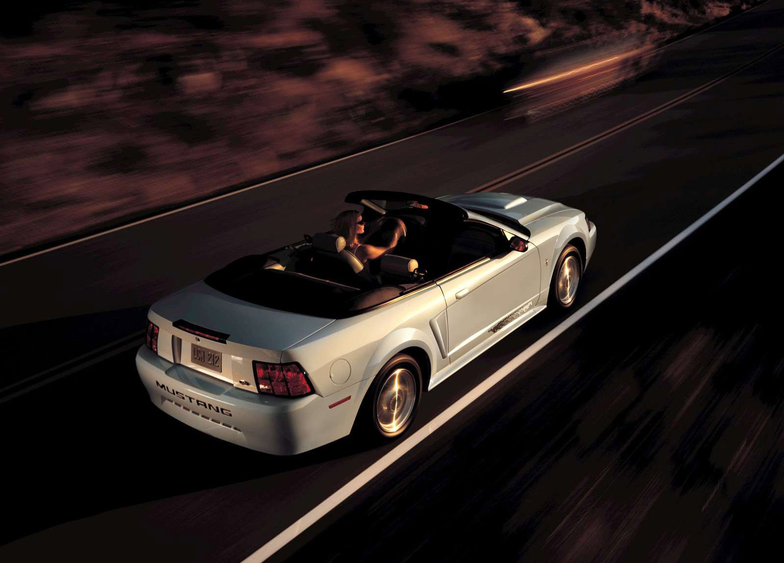 Ford Mustang Pony photo #2