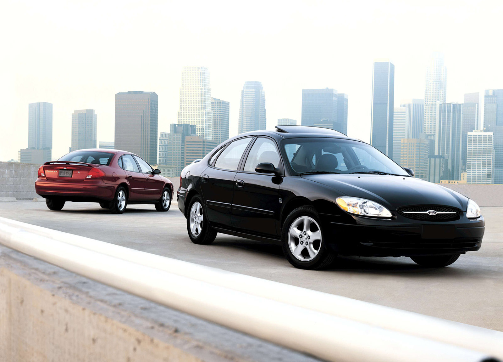 Ford Taurus photo #4