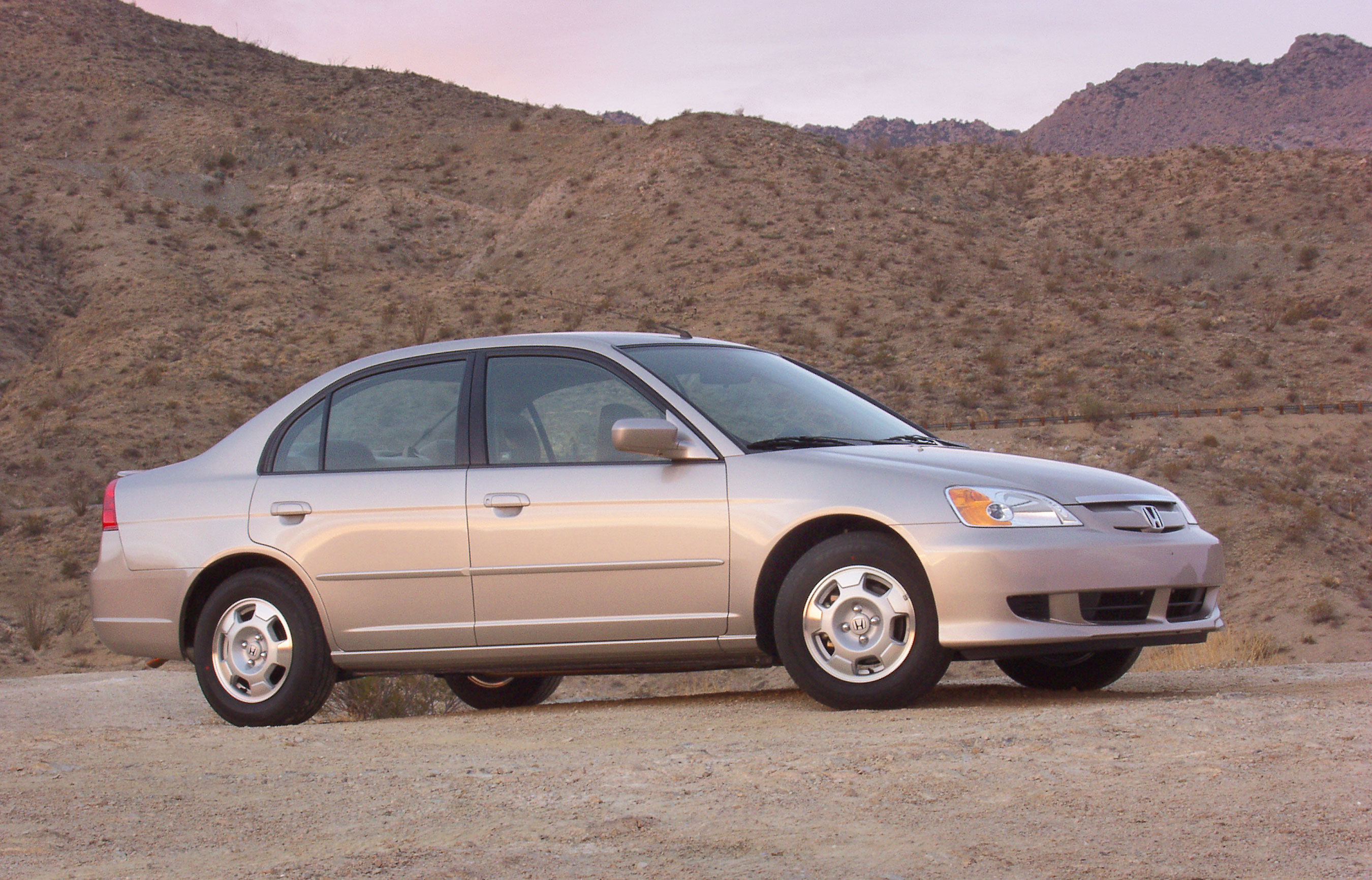 Honda Civic Hybrid photo #6