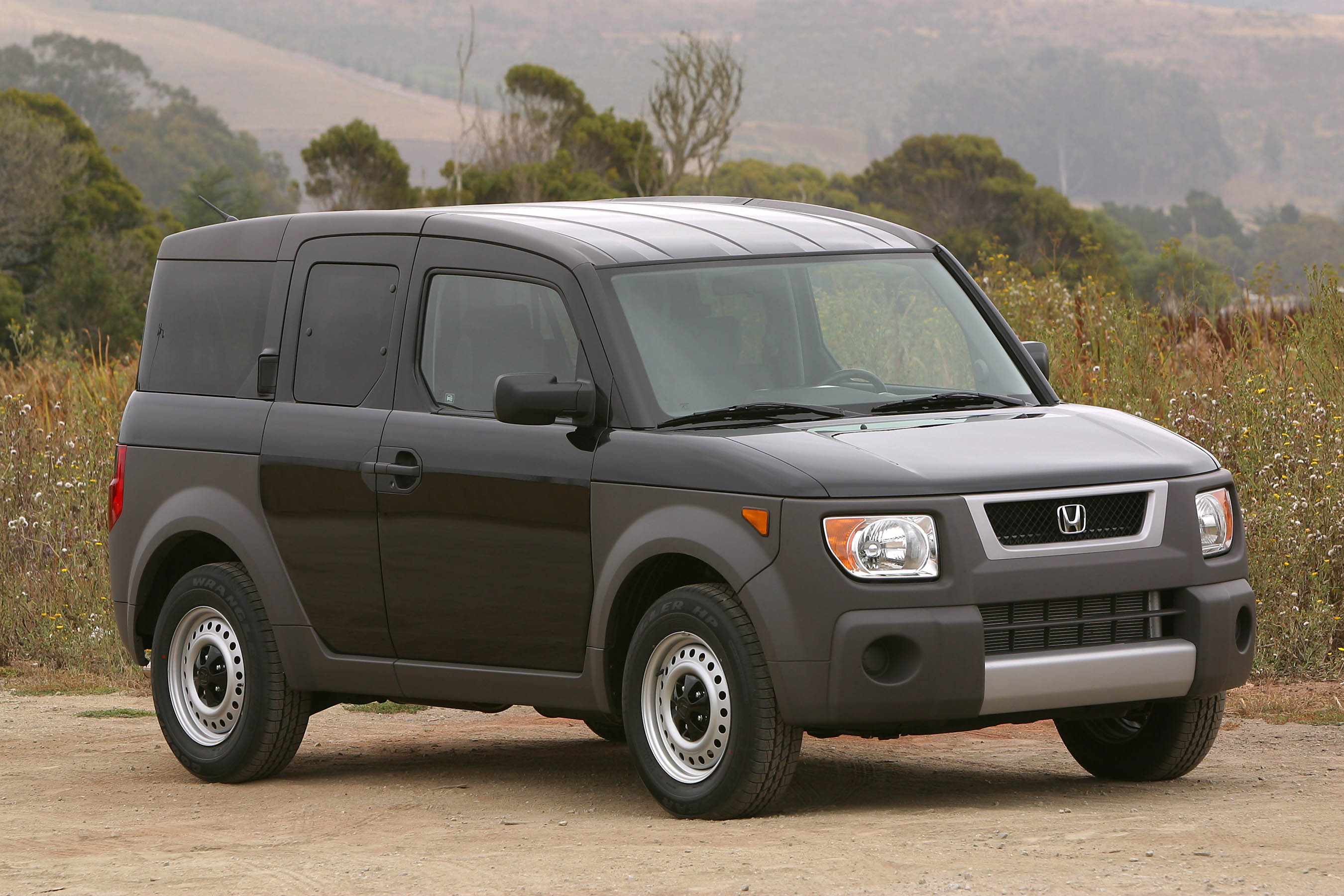 Honda Element DX photo #2