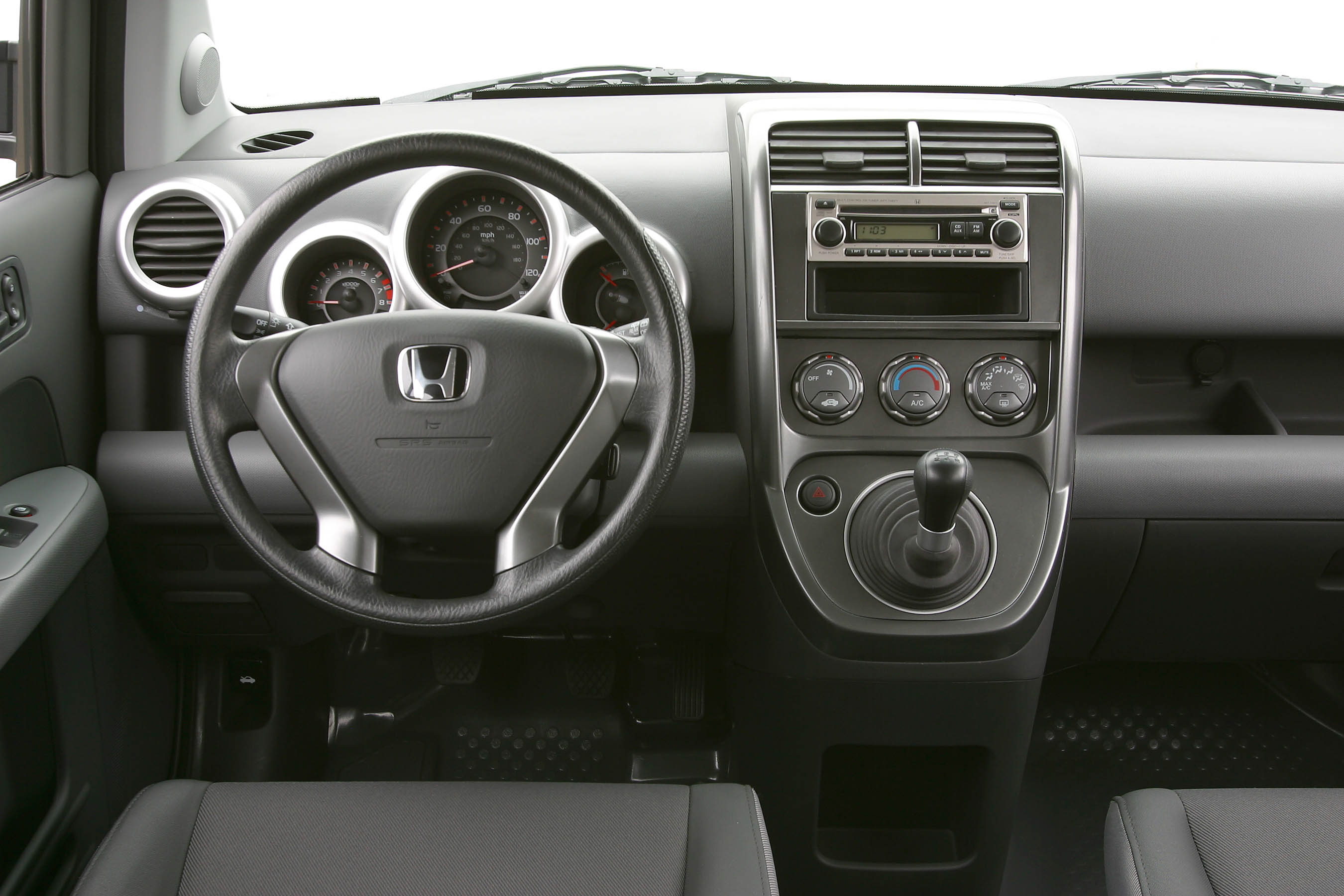 Honda Element DX photo #6