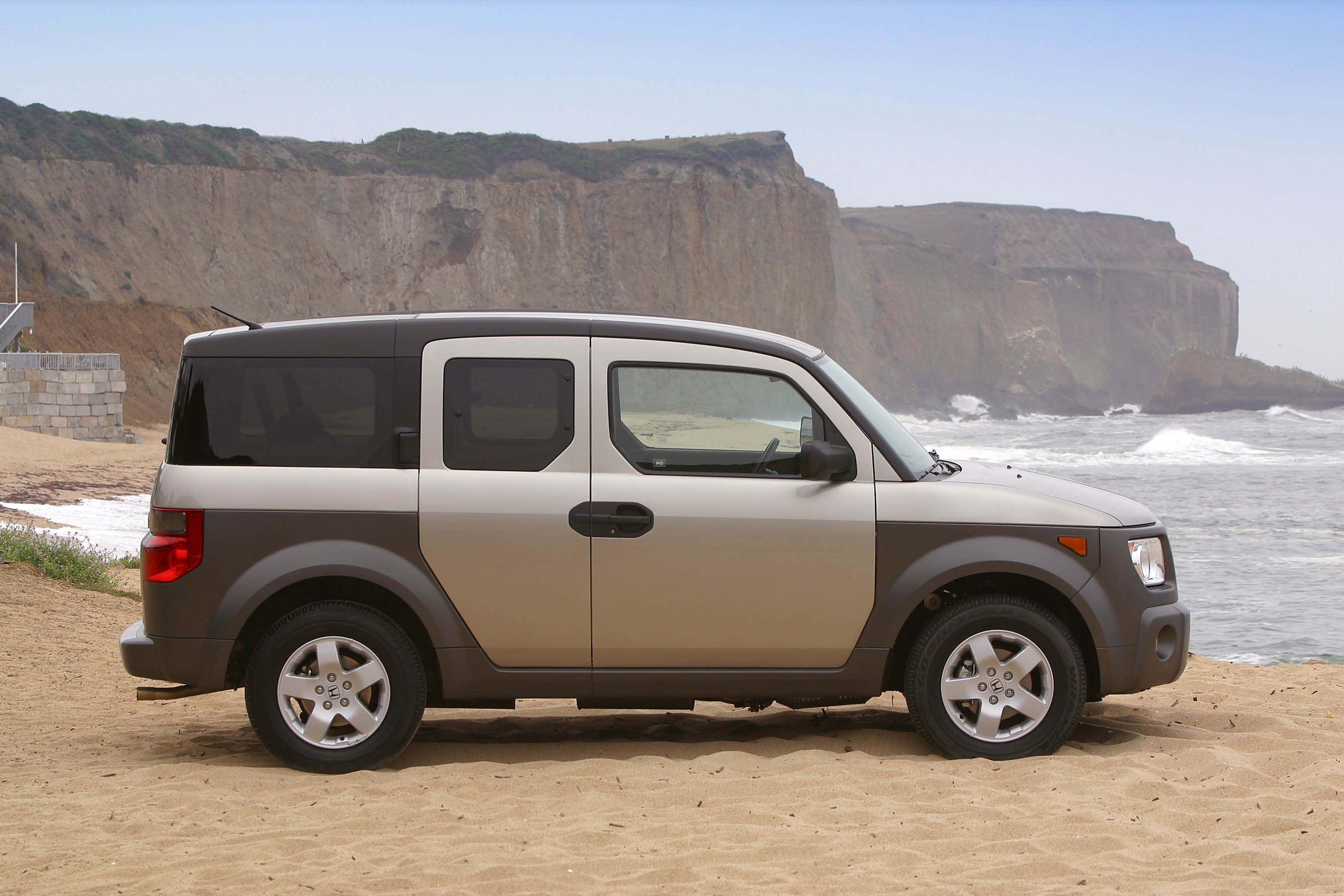 Honda Element EX photo #19
