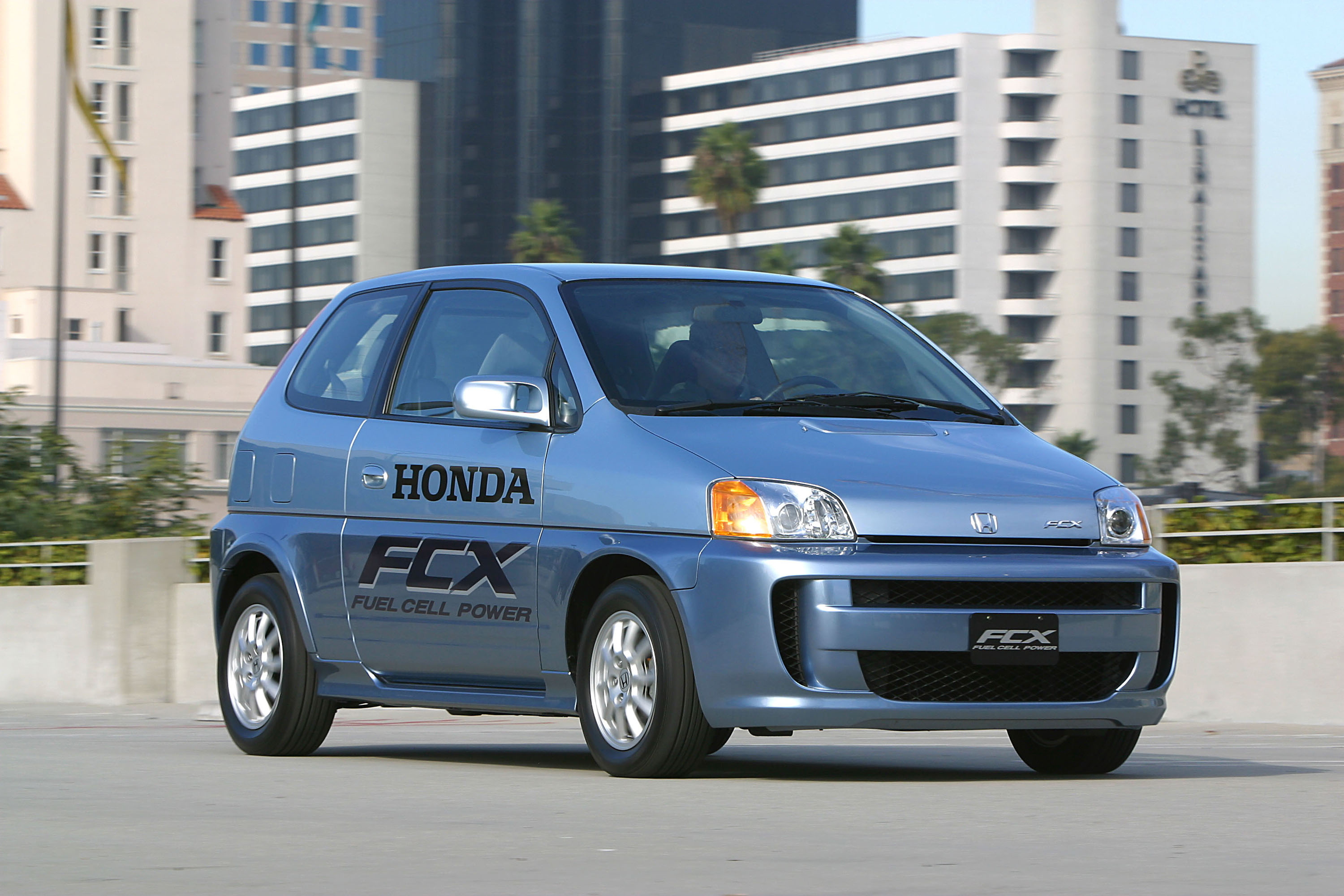 Honda FCX photo #3