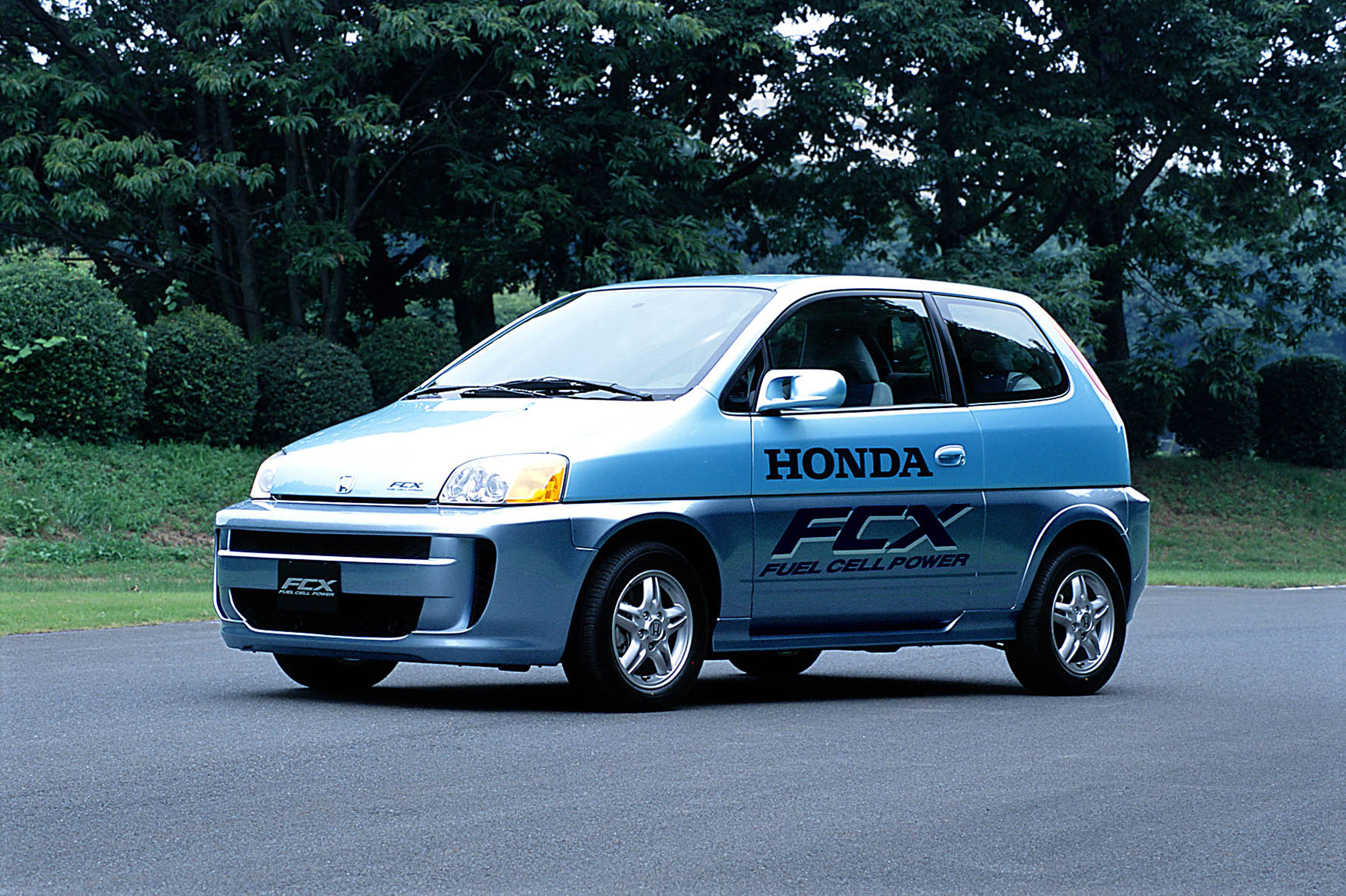 Honda FCX photo #8