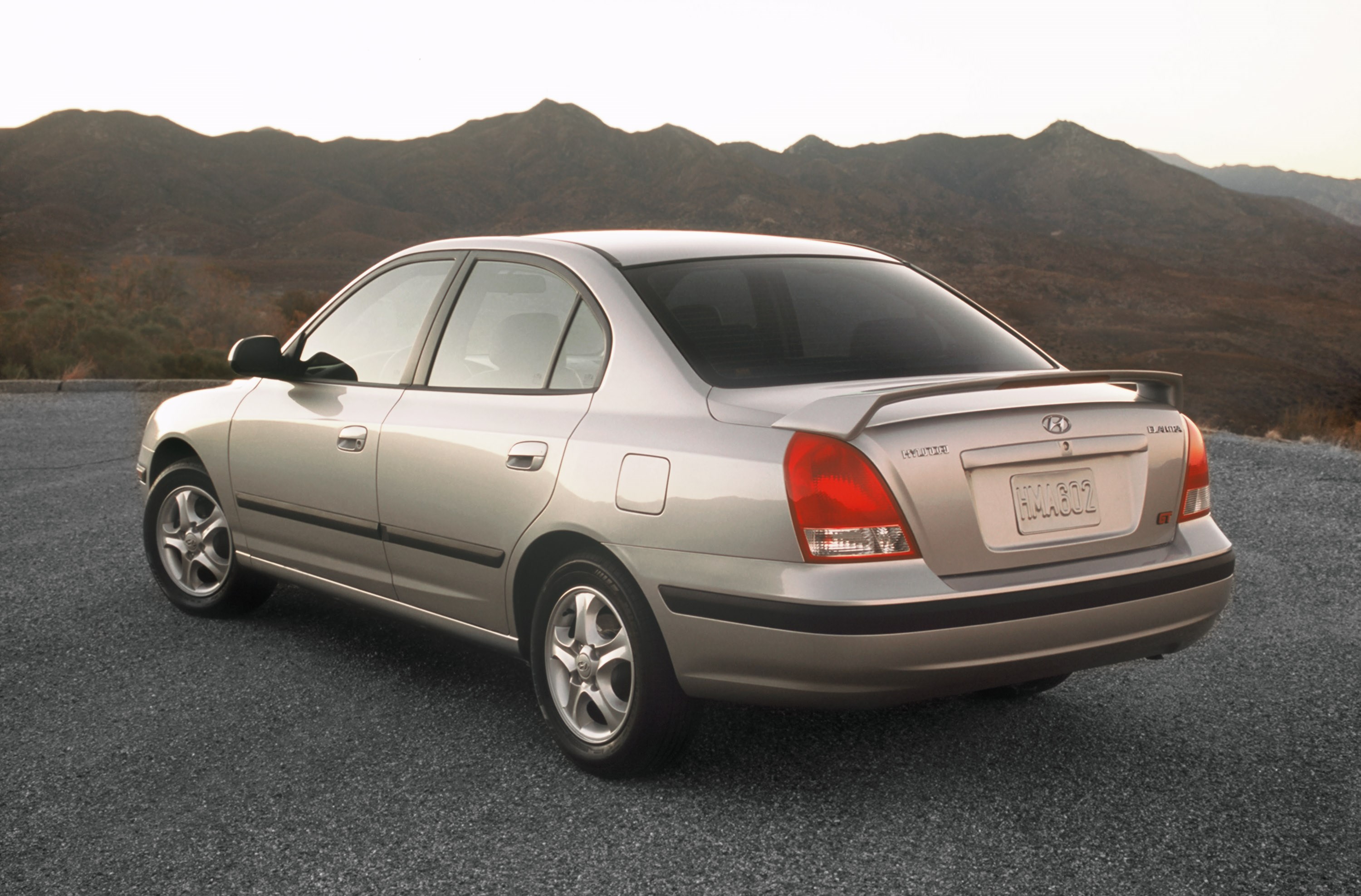 Hyundai Elantra GT 4-Door photo #6