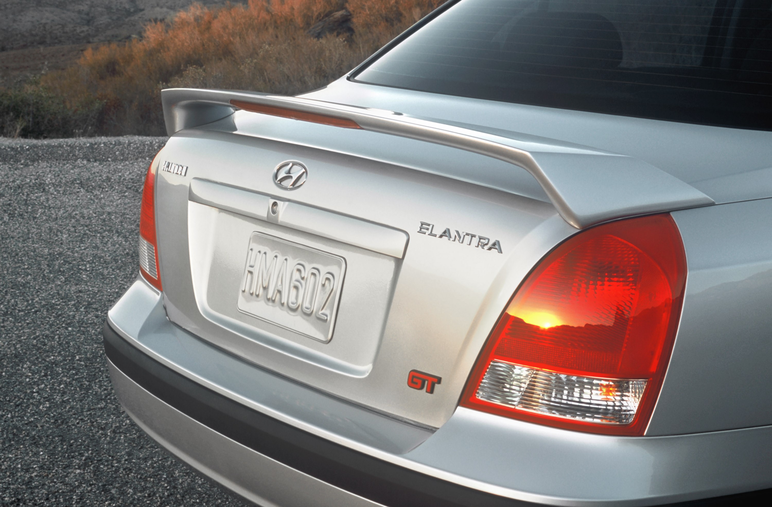Hyundai Elantra GT 4-Door photo #8
