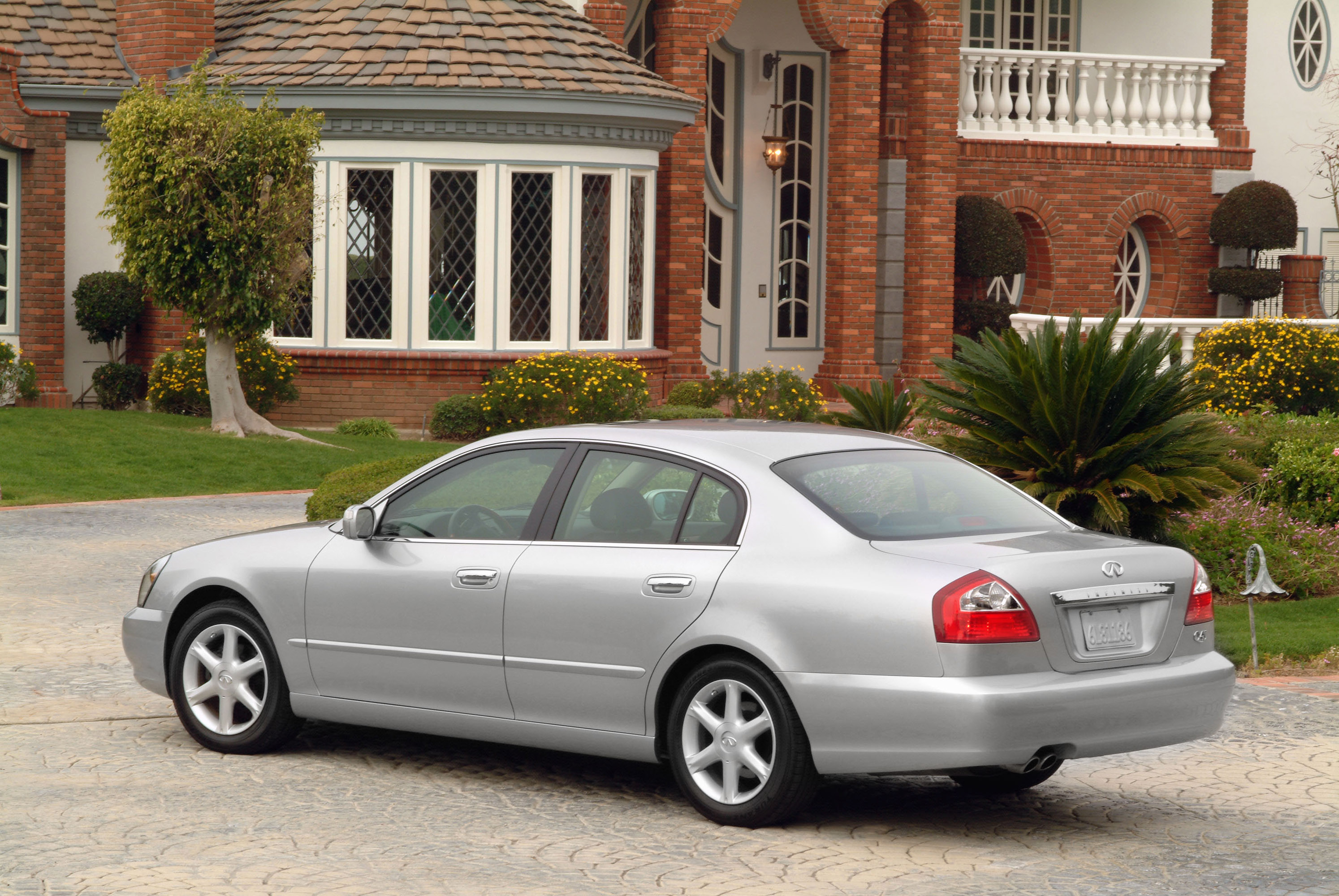 Infiniti Q45 photo #8