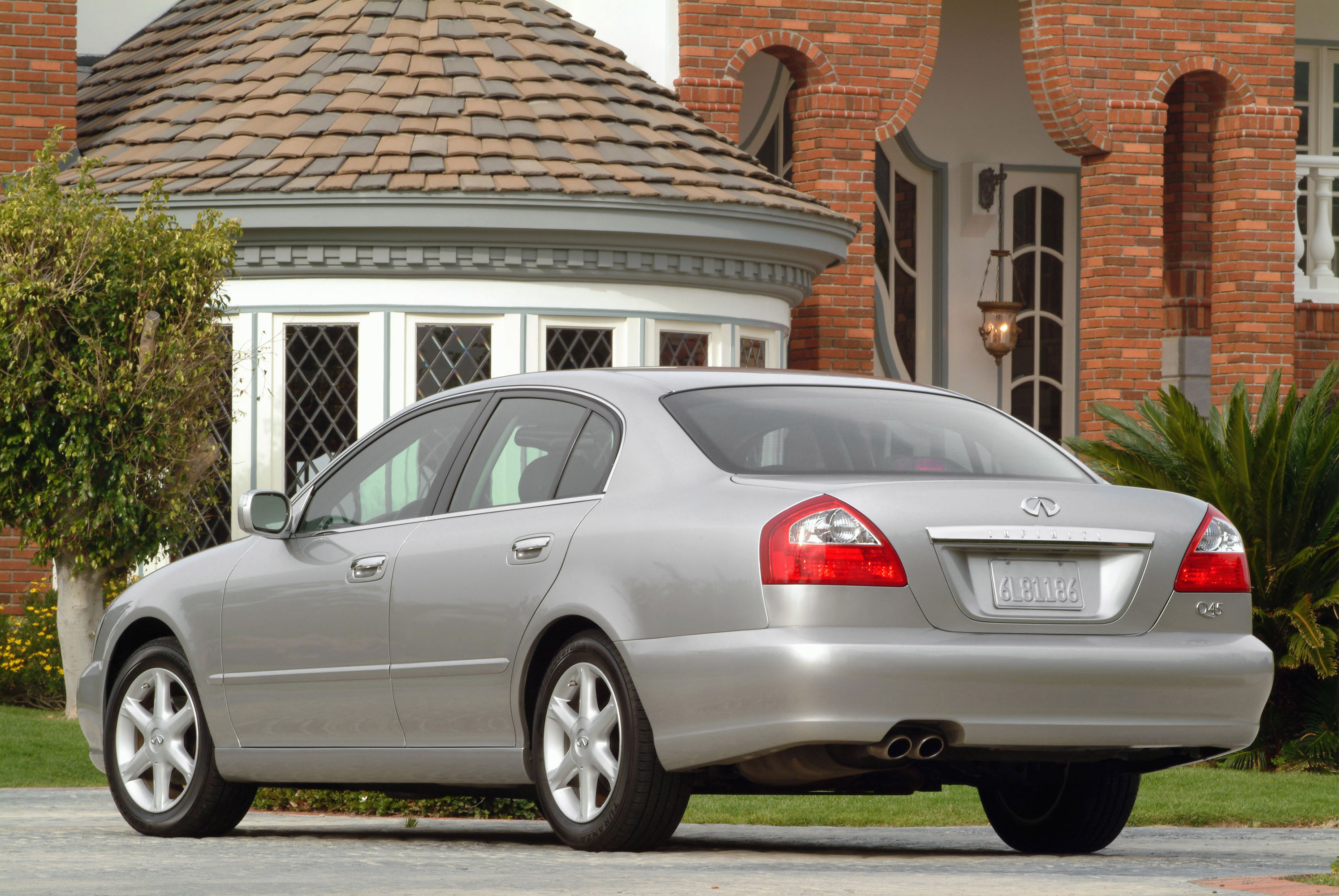 Infiniti Q45 photo #9