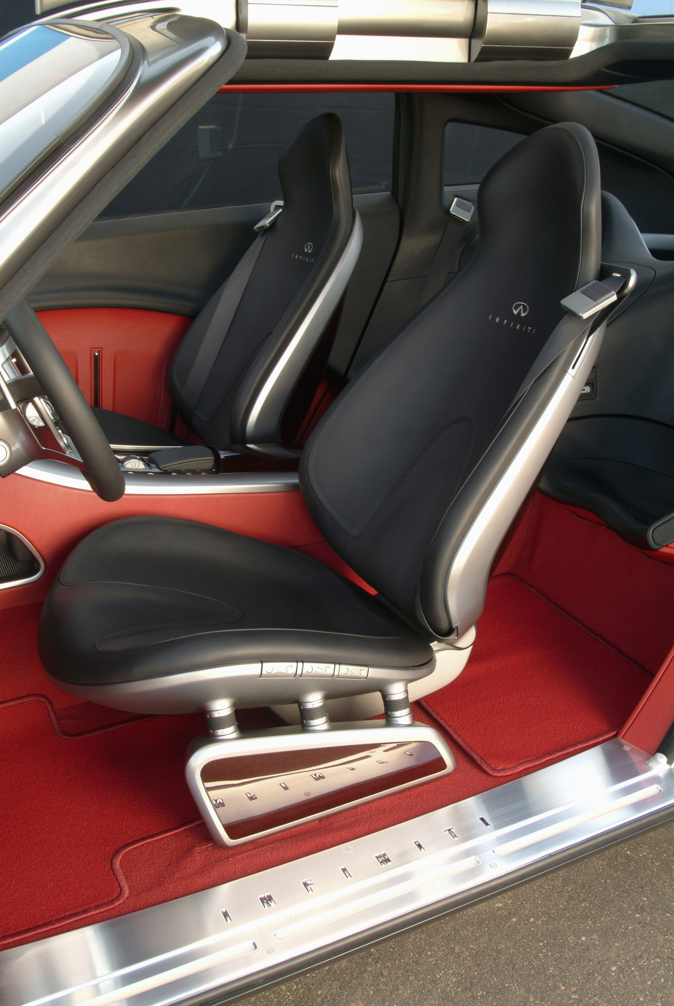 Infiniti Triant Concept photo #28