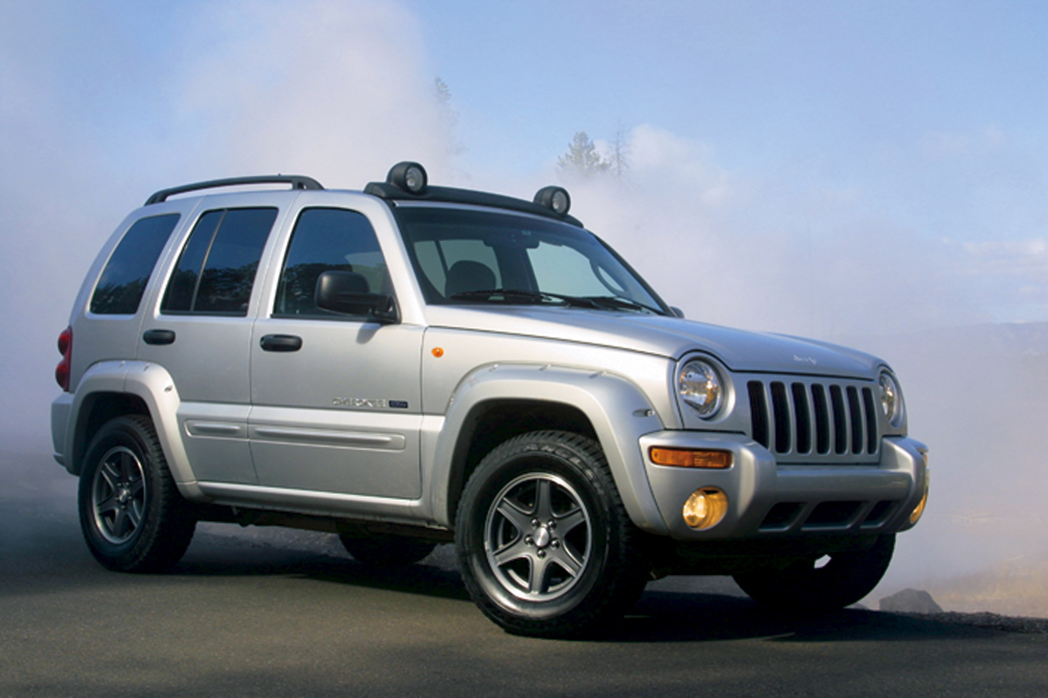 2003 Jeep Cherokee Renegade HD Pictures