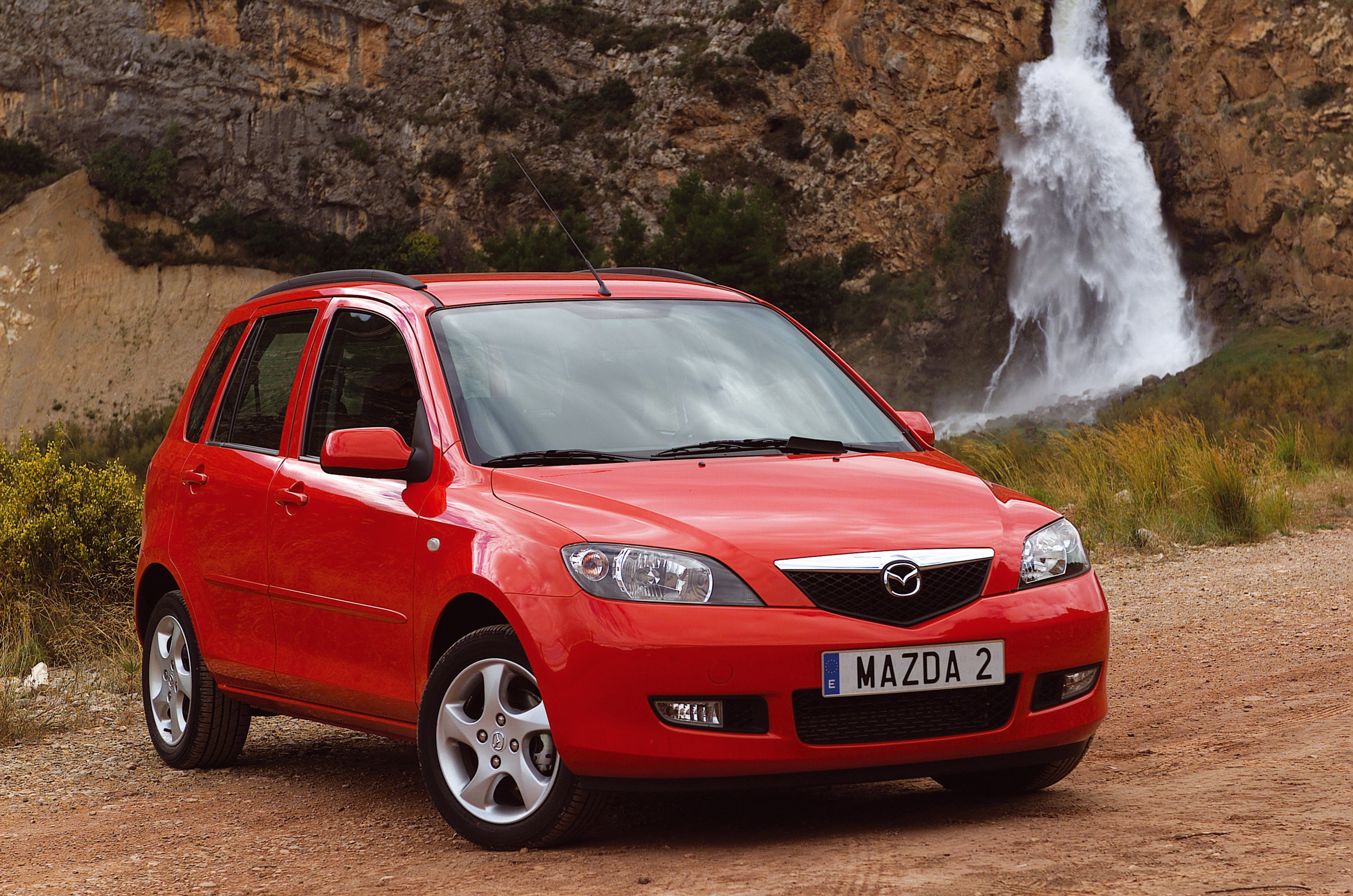 Mazda 2 photo #16