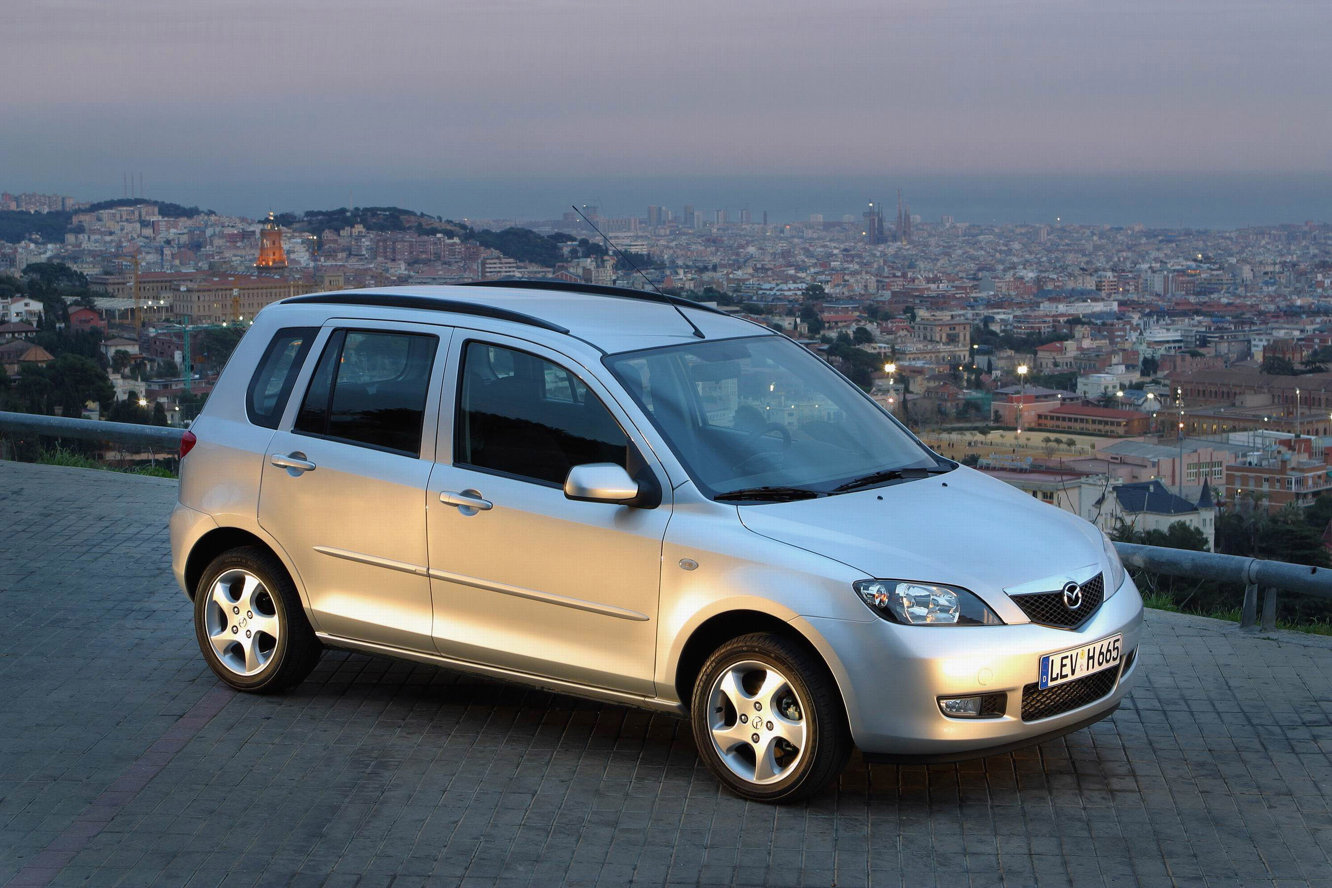 Mazda 2 photo #46