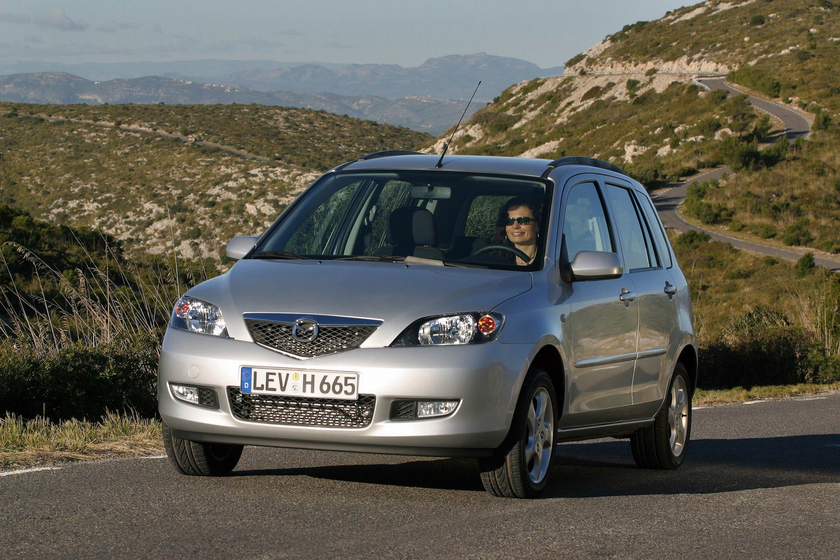 Mazda 2 photo #49