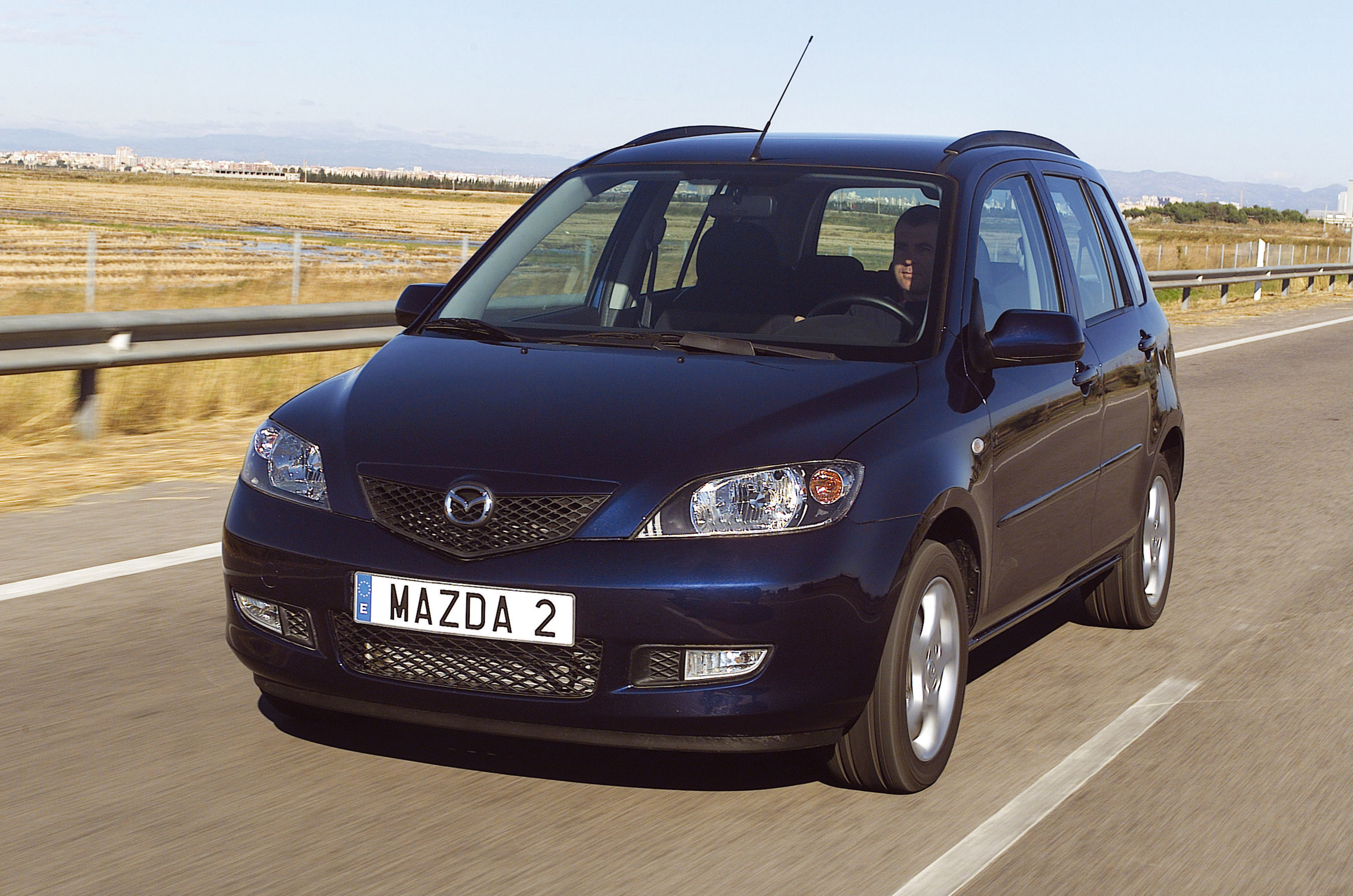 Mazda 2 photo #65