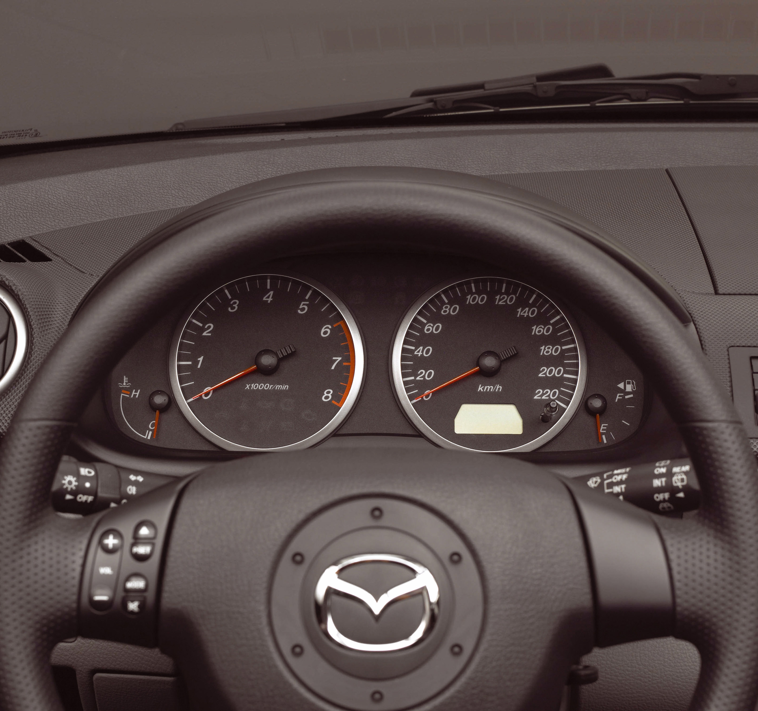 Mazda 2 photo #70