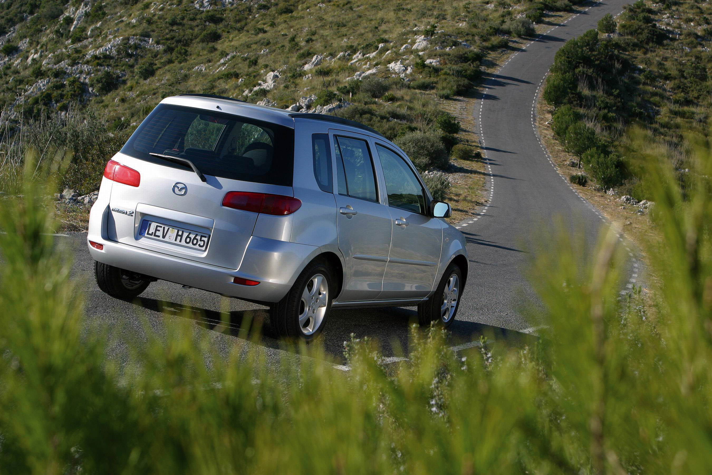 Mazda 2 photo #75