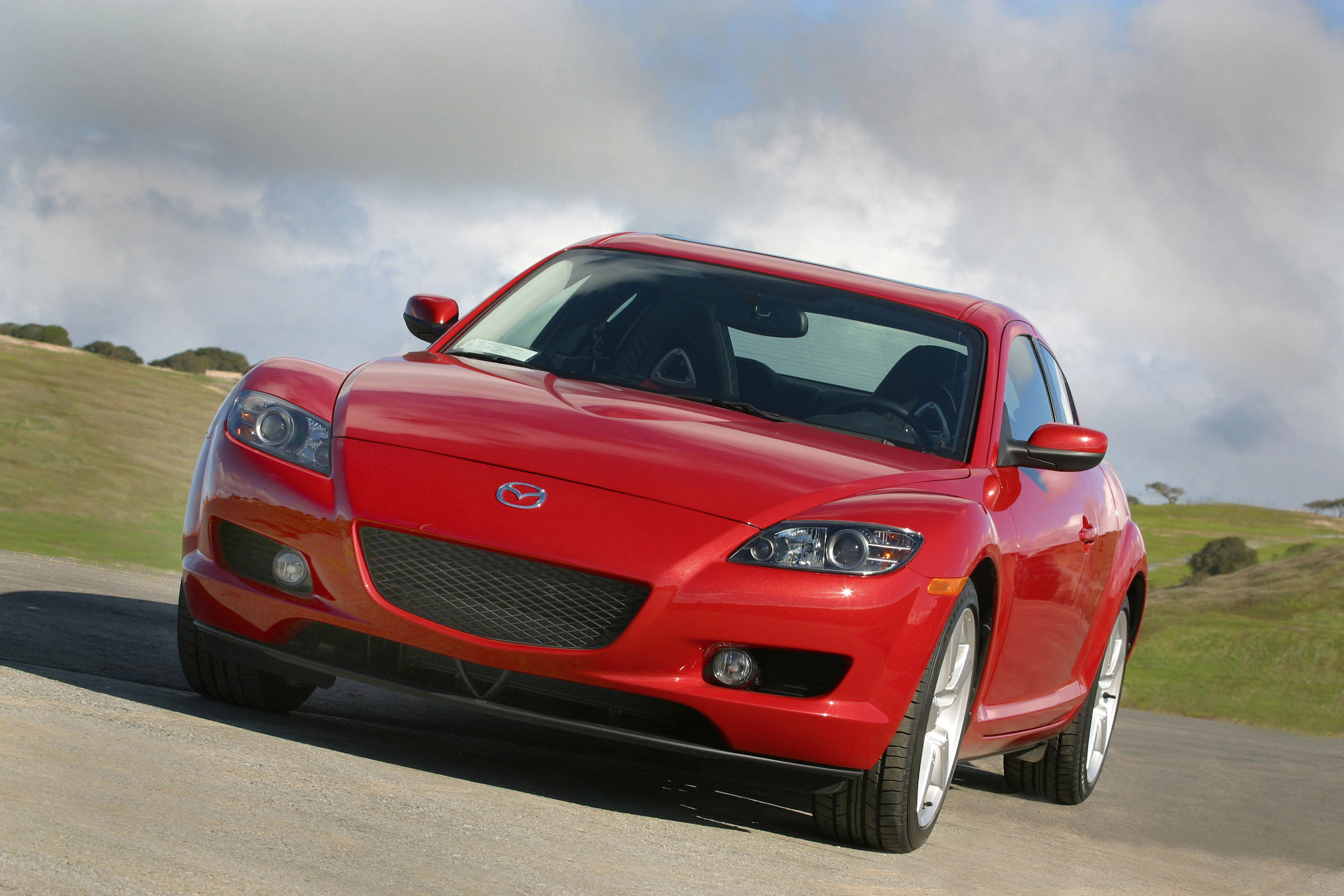 Mazda спорткар RX 8