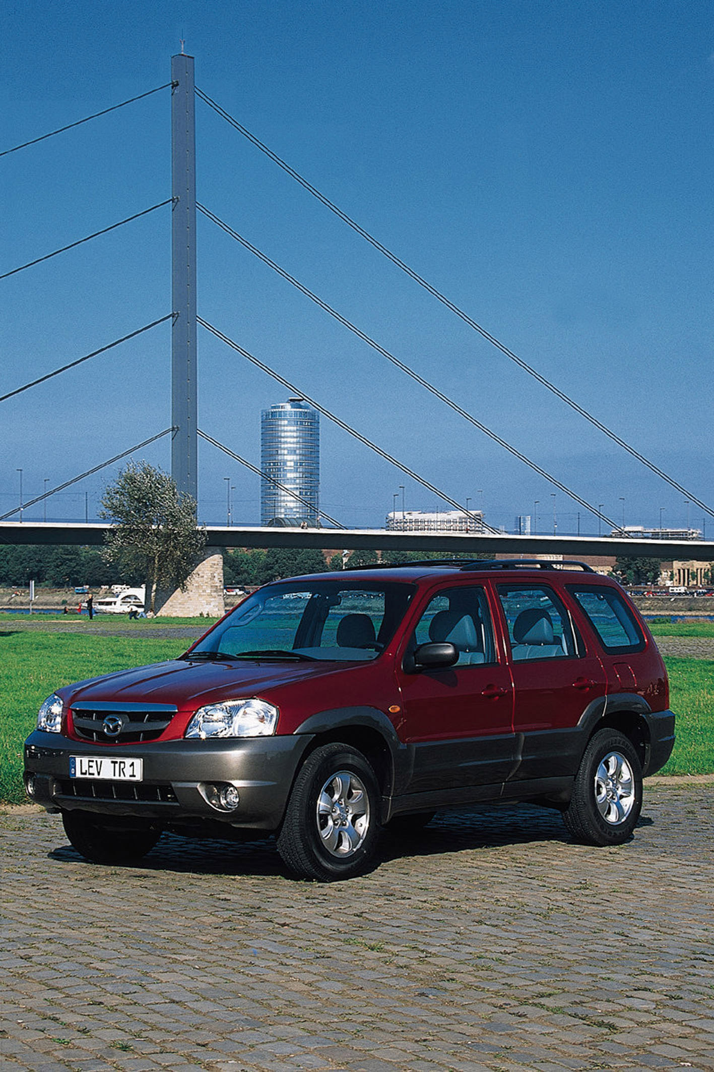 Mazda Tribute photo #12