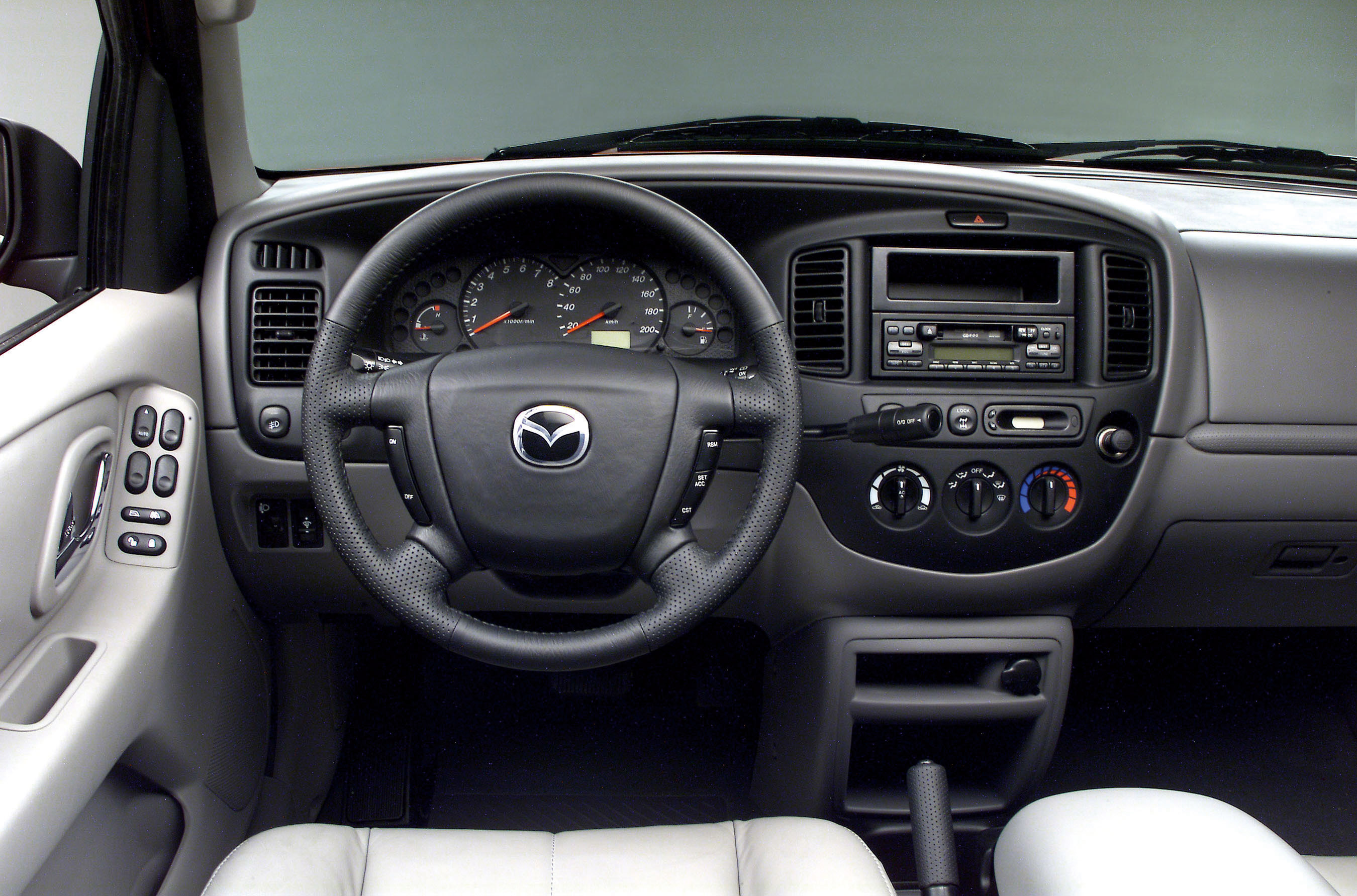 Mazda Tribute photo #22