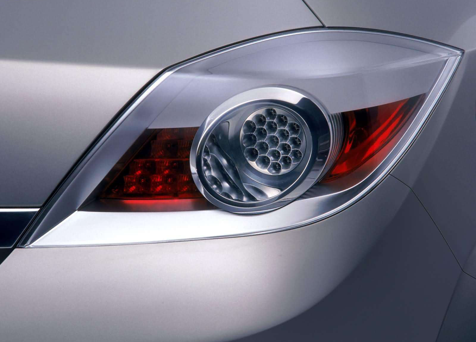 Opel GTC Geneva Concept photo #29