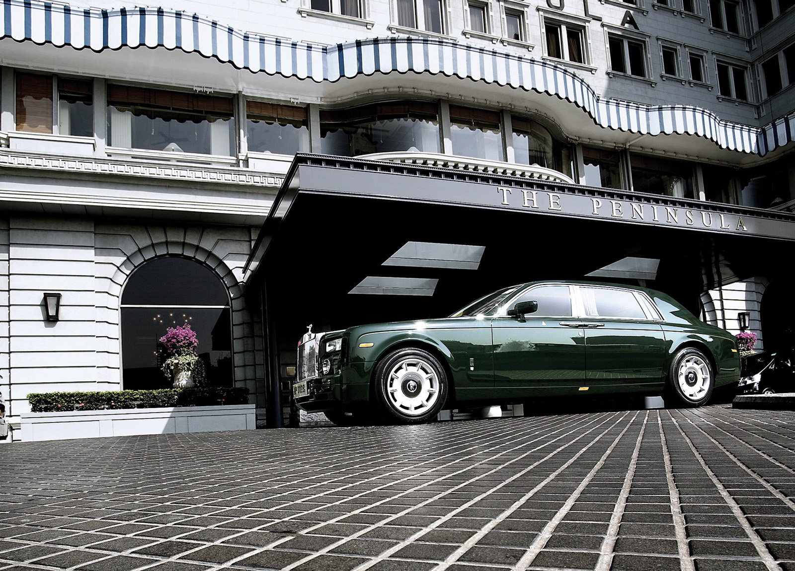 Rolls-Royce Phantom photo #26