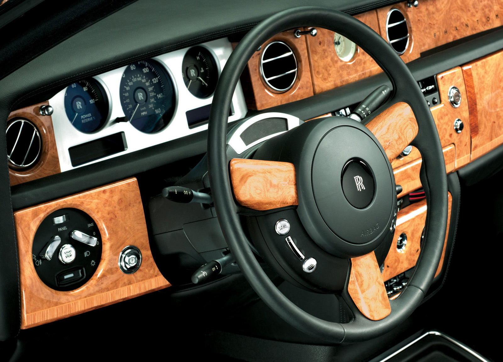 Rolls-Royce Phantom photo #42