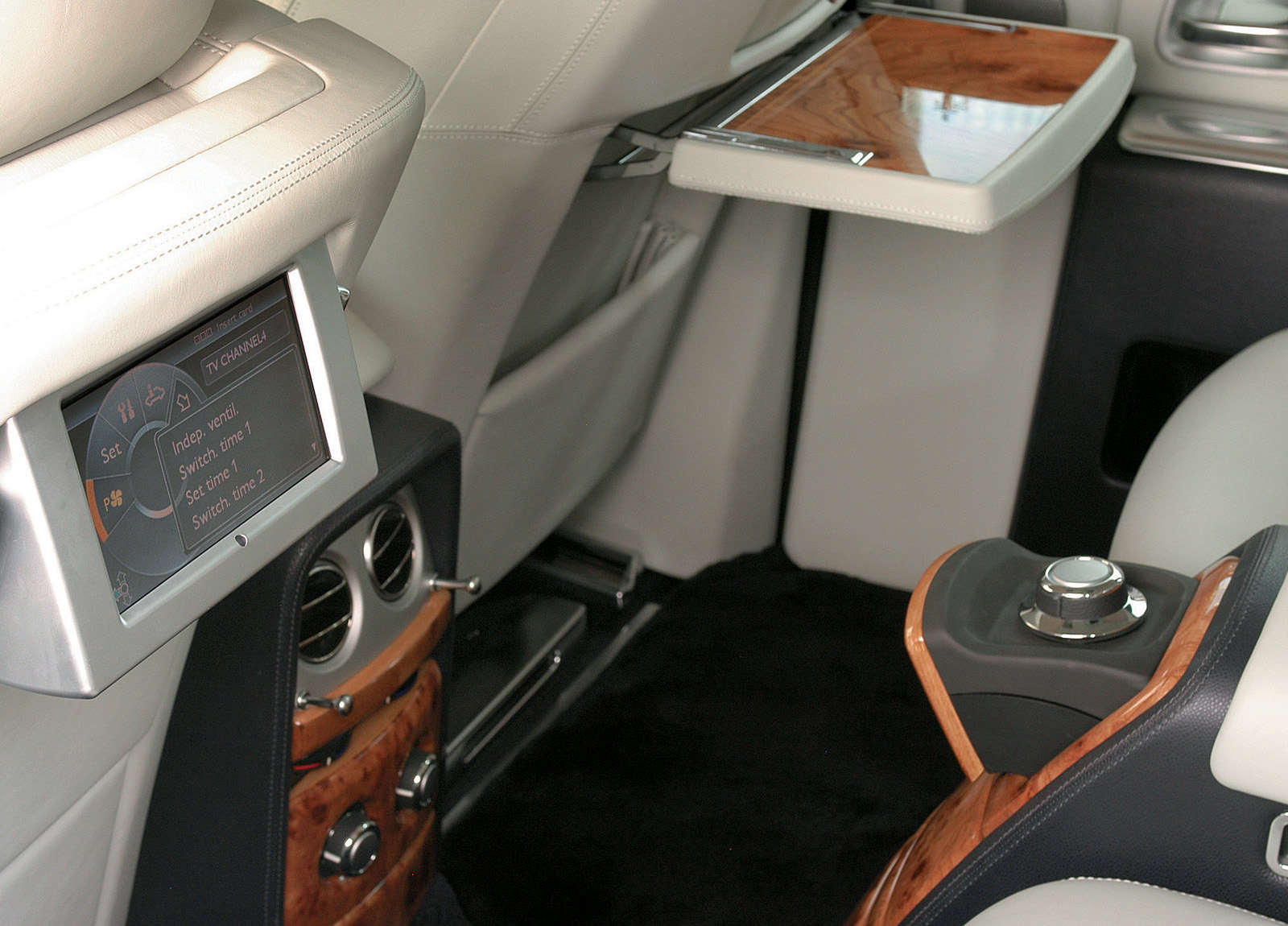 Rolls-Royce Phantom photo #44