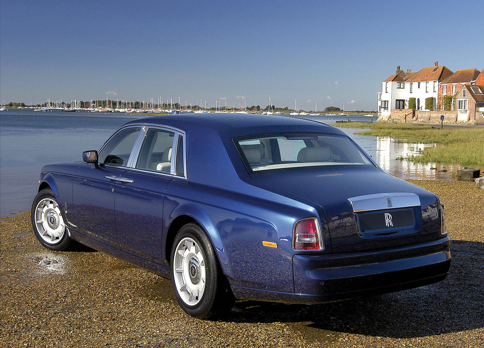 Rolls-Royce Phantom photo #46
