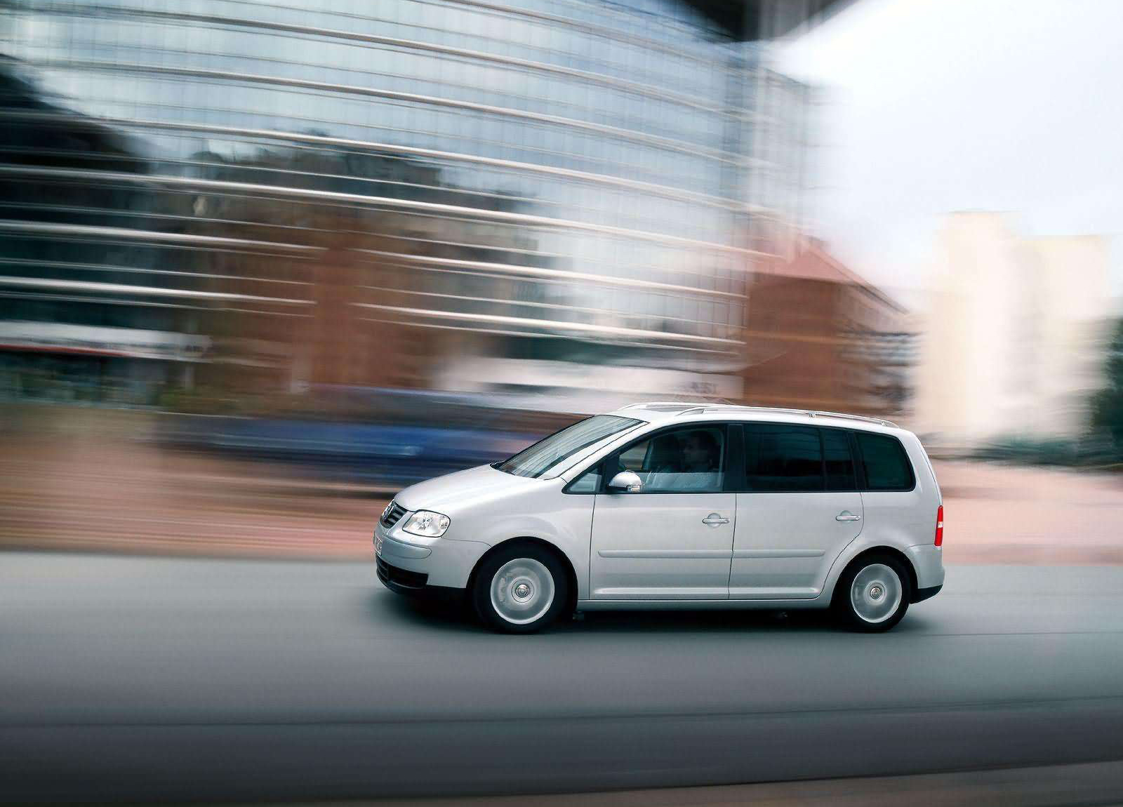 Volkswagen Touran photo #16
