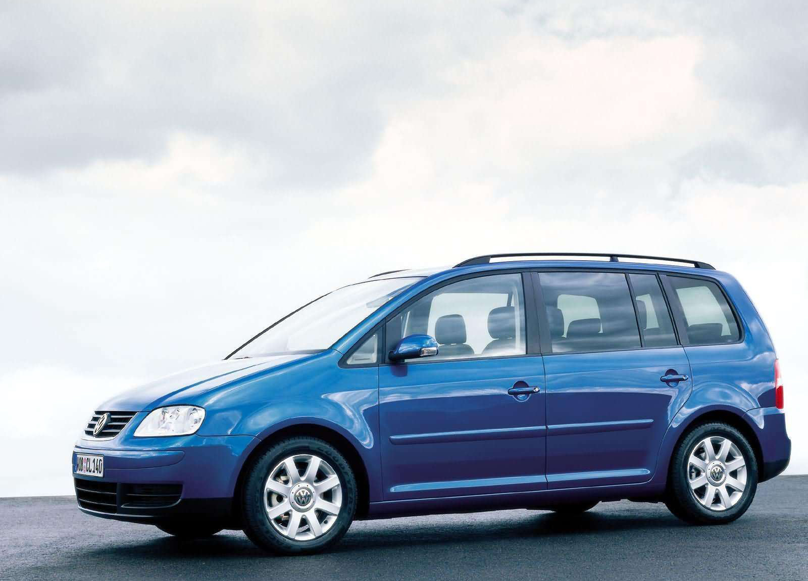 Volkswagen Touran photo #18