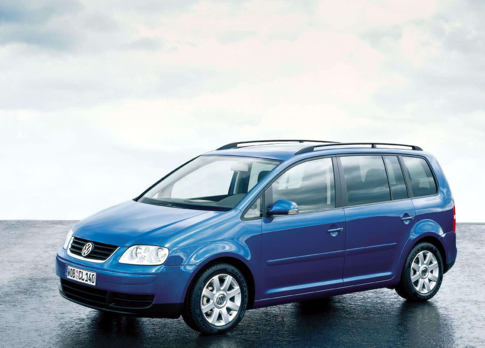 Volkswagen Touran photo #19