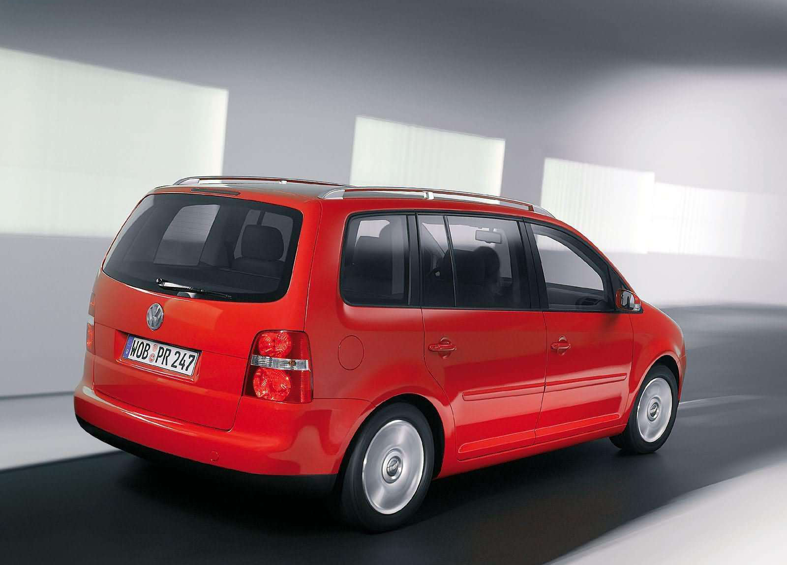 Volkswagen Touran photo #23