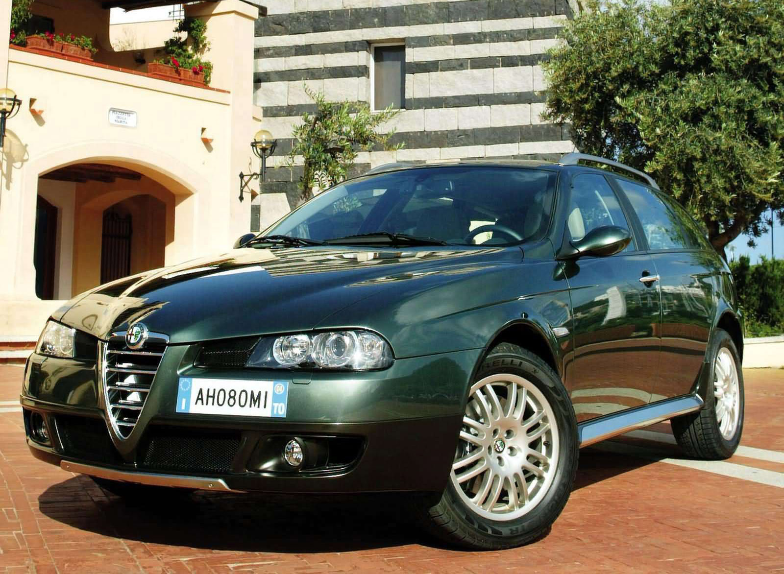 Alfa Romeo Crosswagon Q4 photo #1