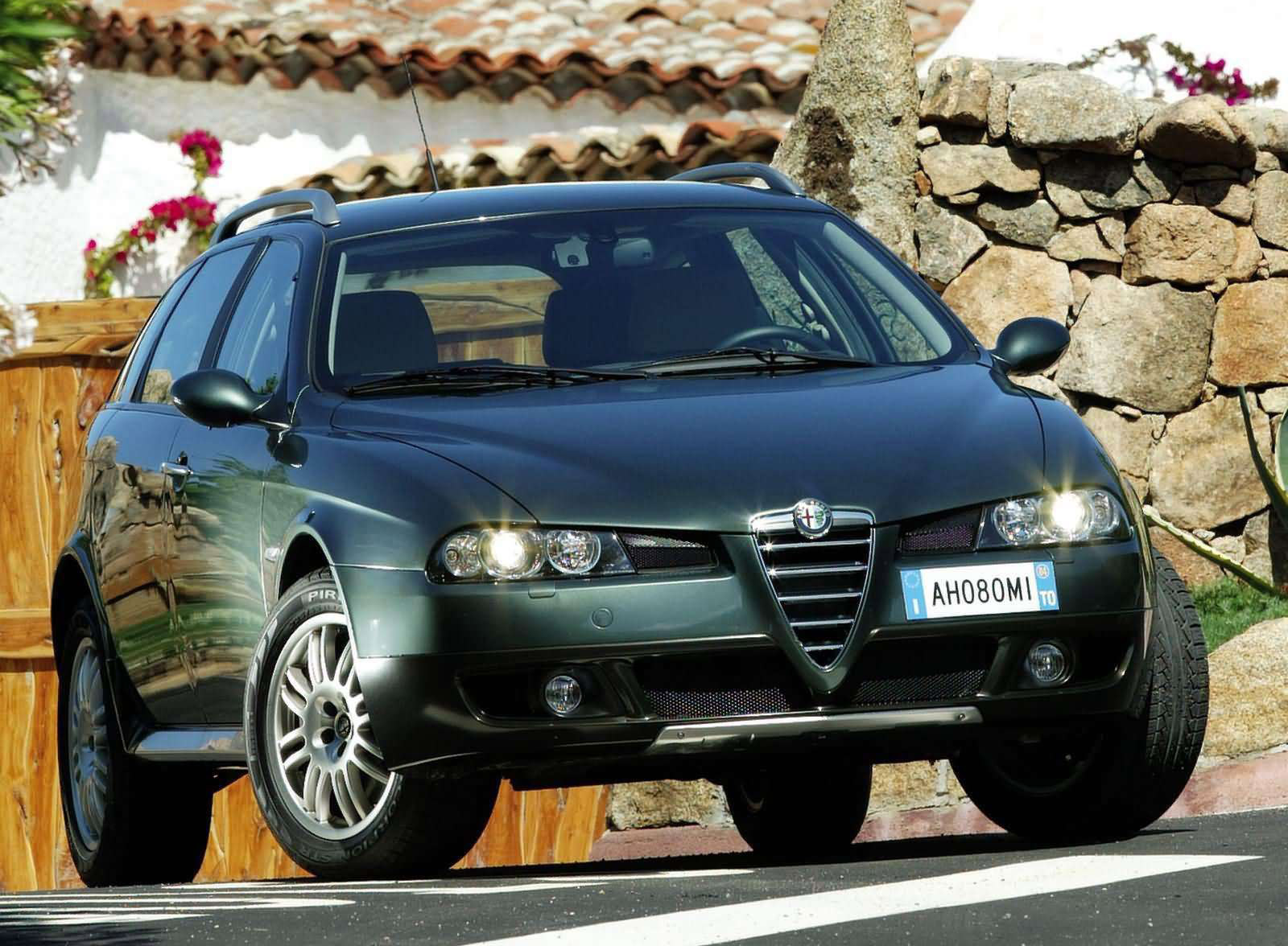 Alfa Romeo Crosswagon Q4 photo #3