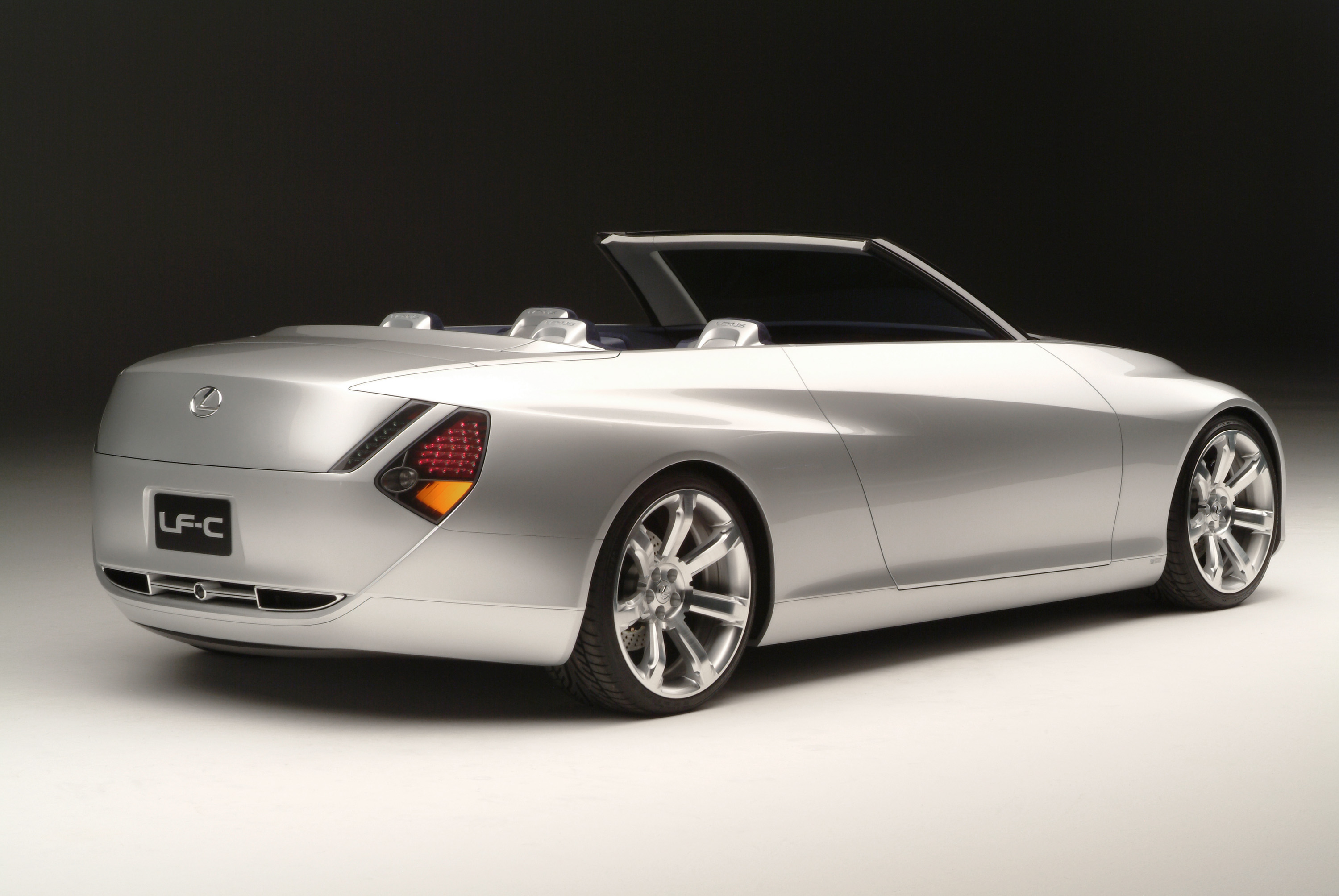 Lexus LF-C Concept photo #5