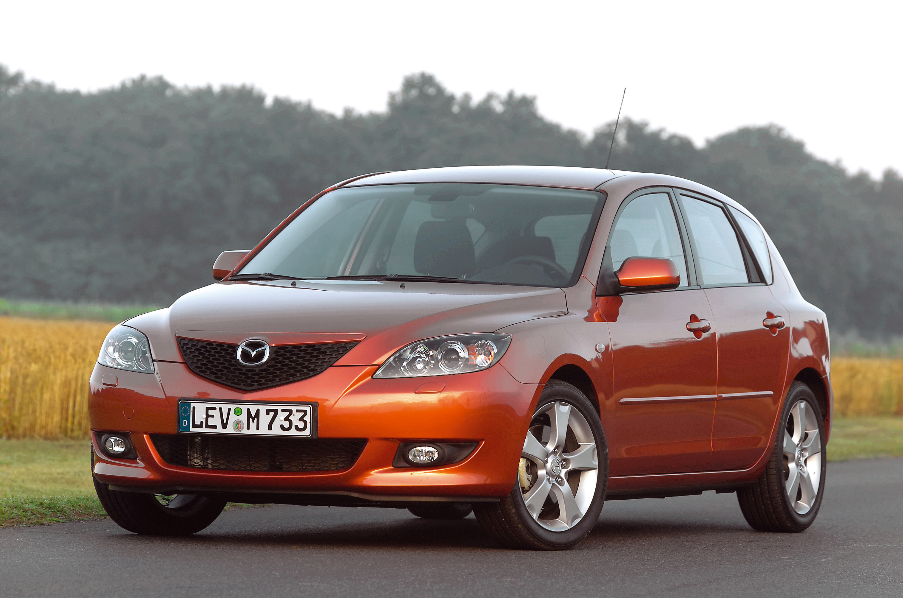 Мазда 3 купить в крыму. Mazda 3 BK 2006. Mazda 3 BK 2003. Mazda 3 (BK) 2003-2009. Mazda 3 2004.