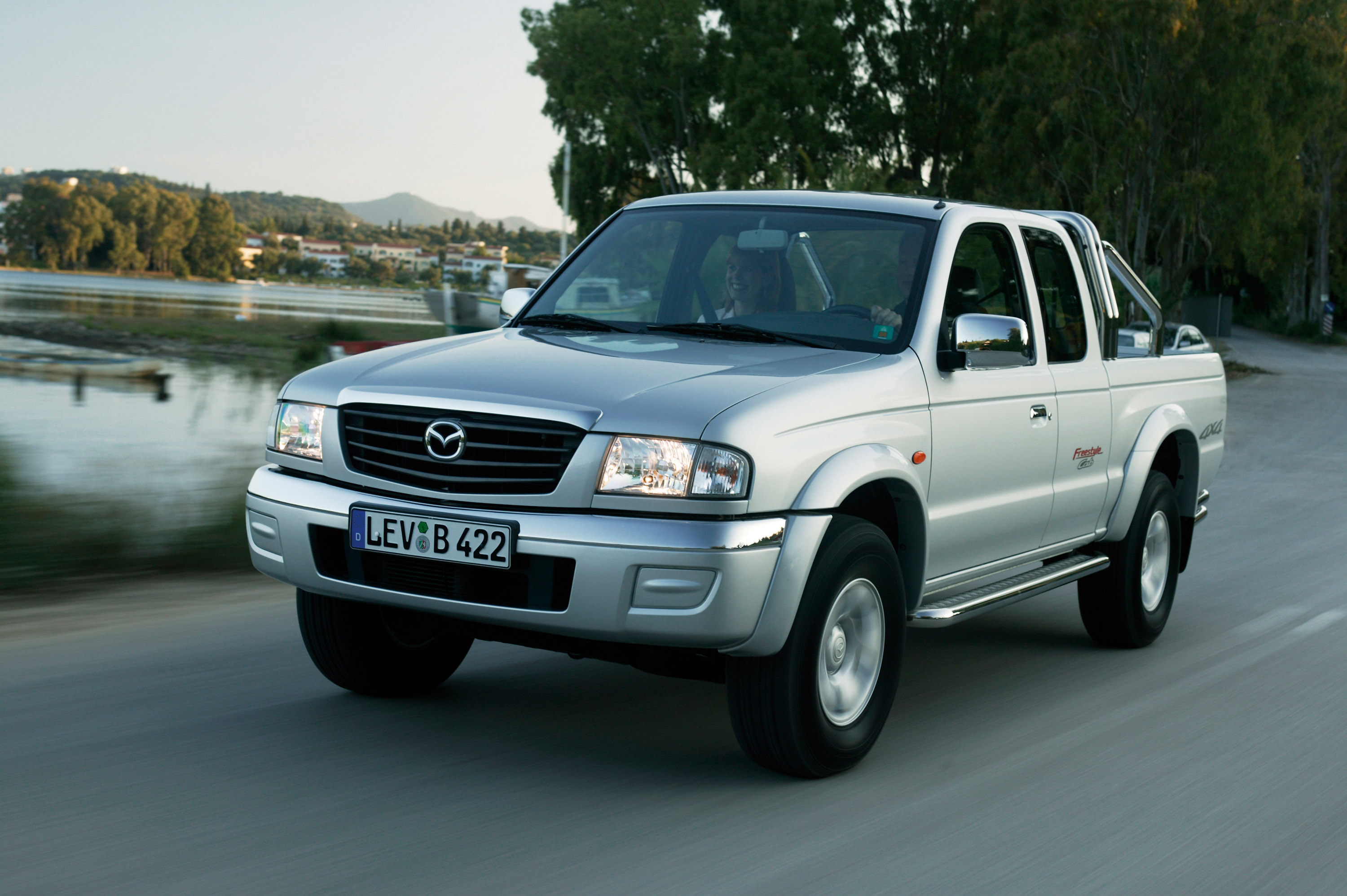 Mazda B2500 photo #9