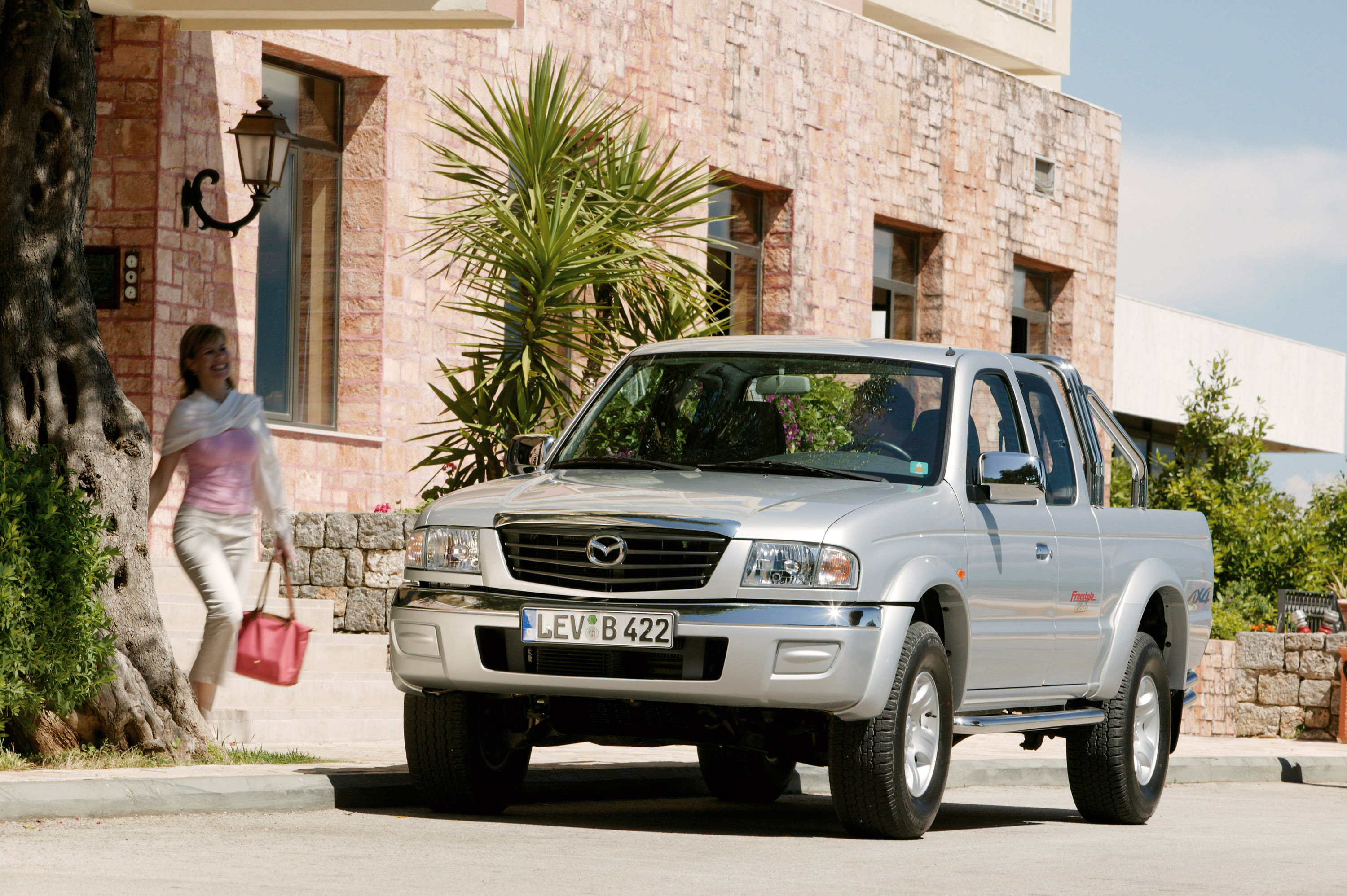 Mazda B2500 photo #12