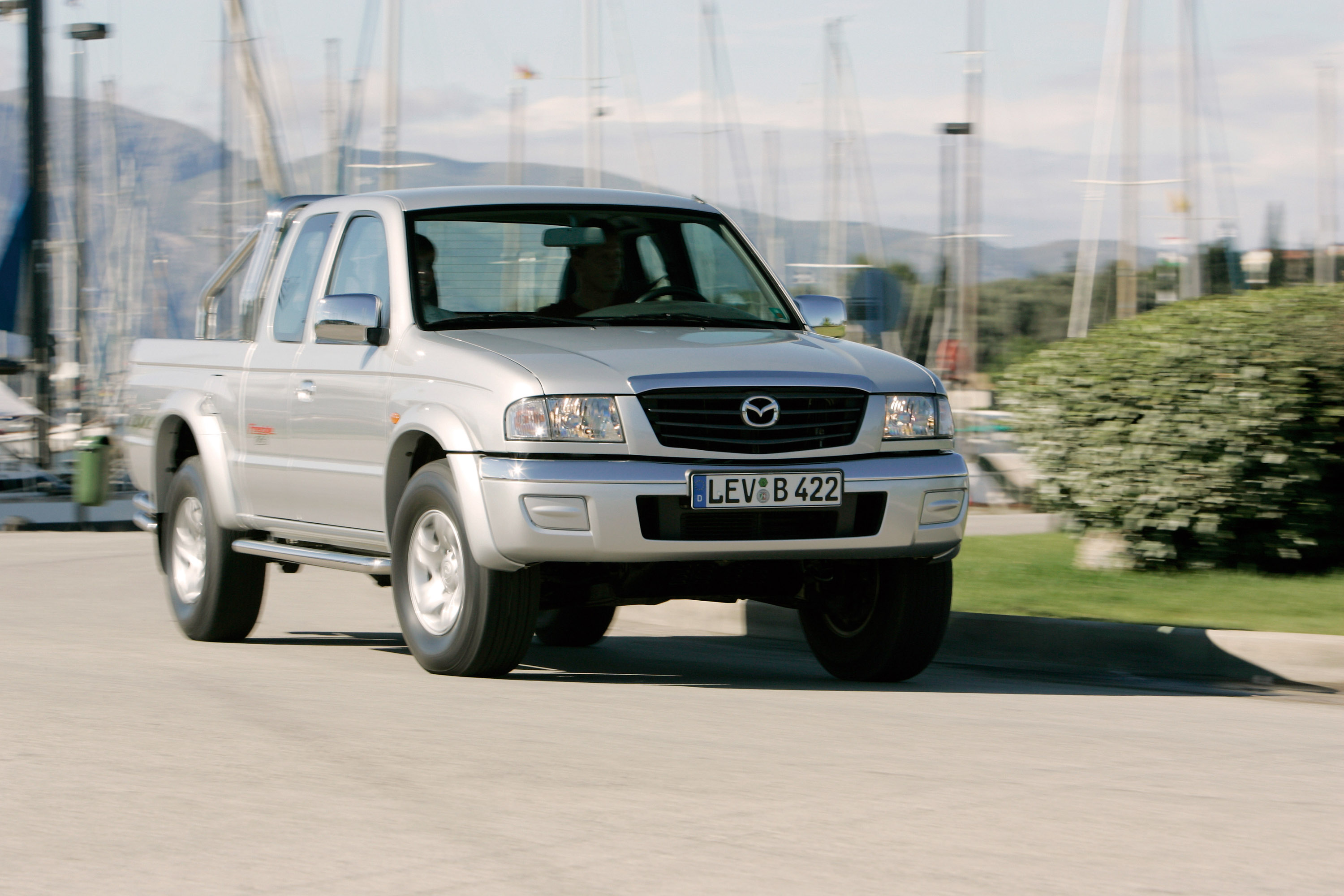 Mazda B2500 photo #13