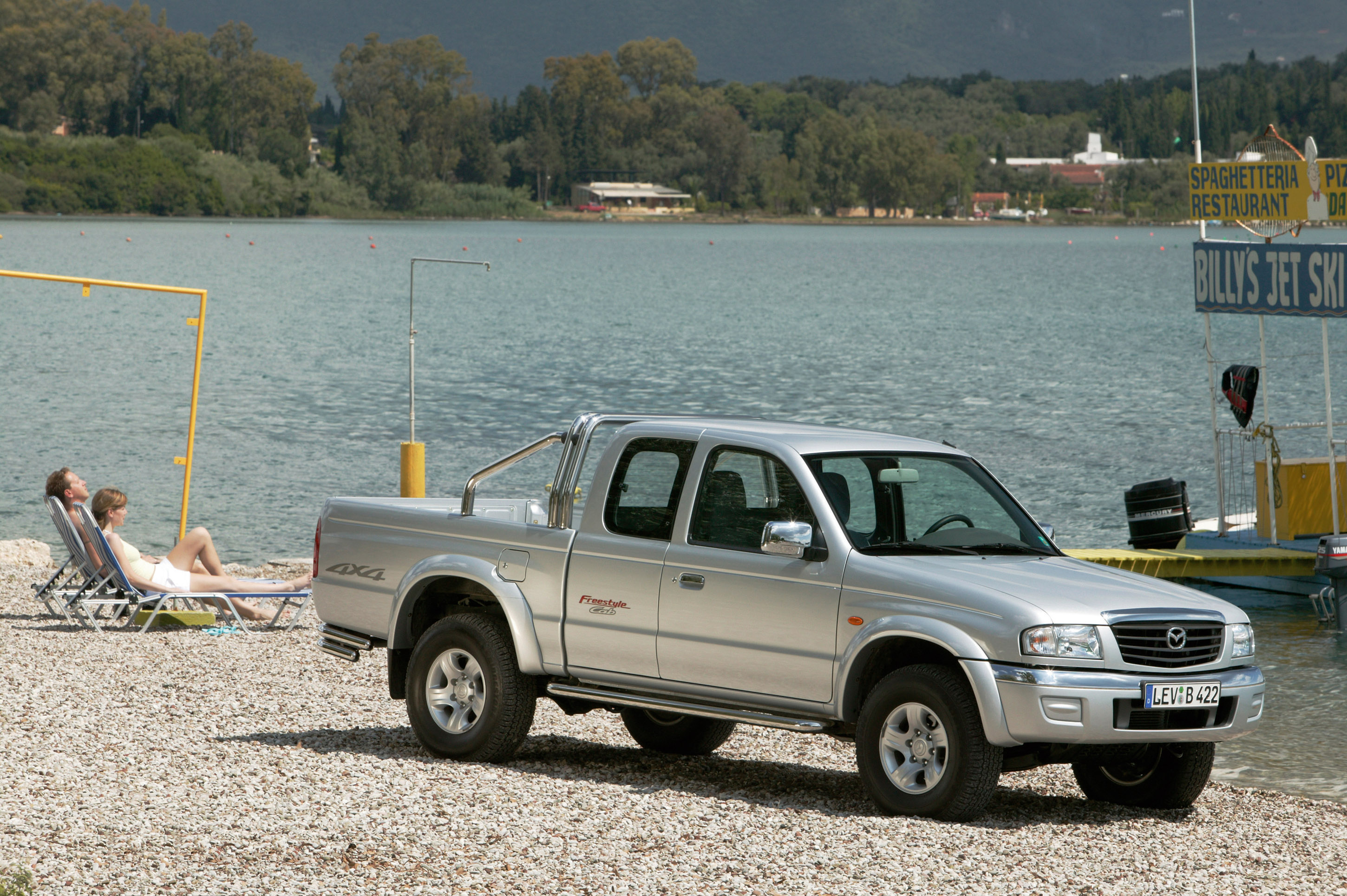 Mazda B2500 photo #15
