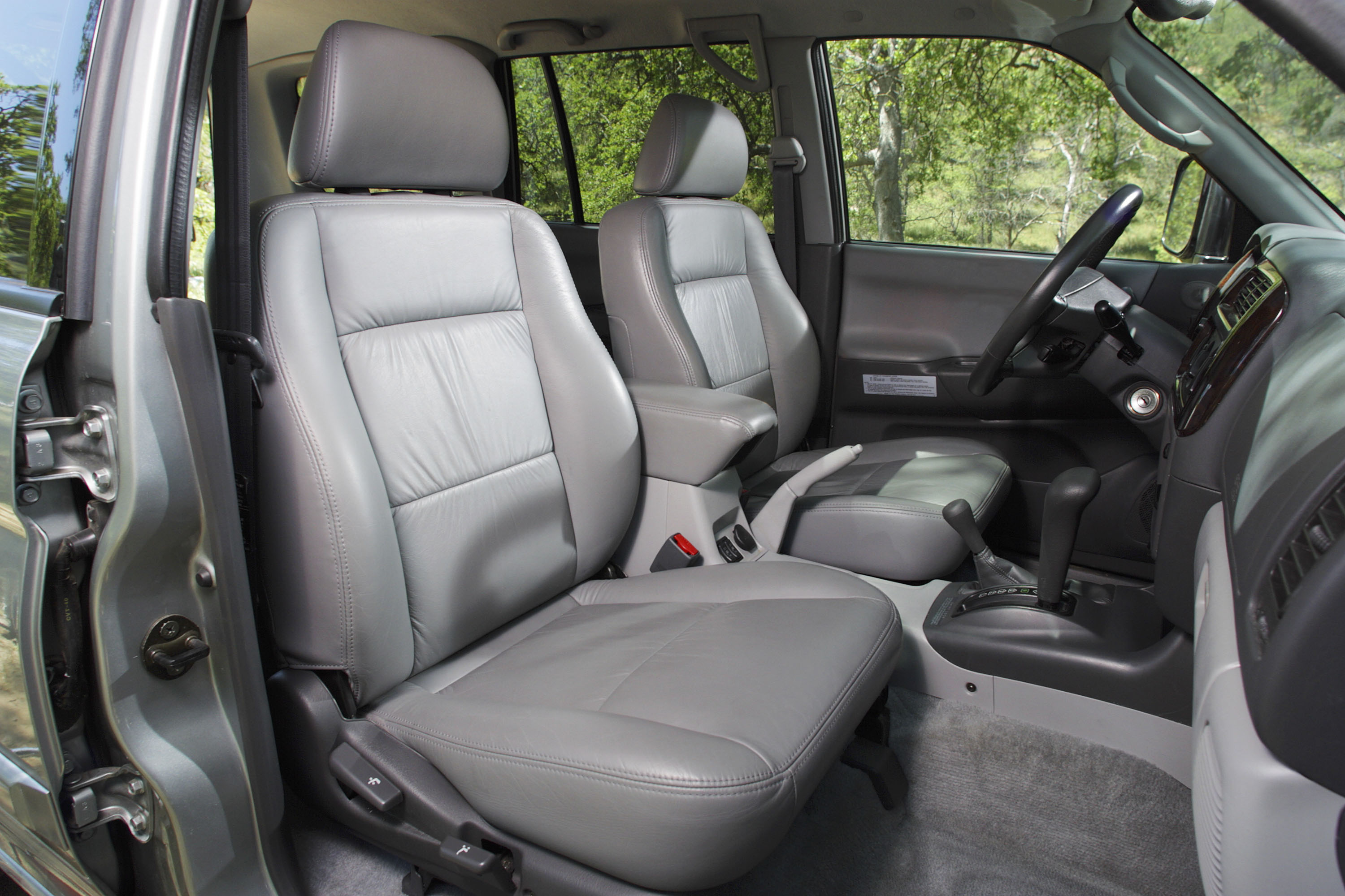 Mitsubishi Montero Sport photo #4