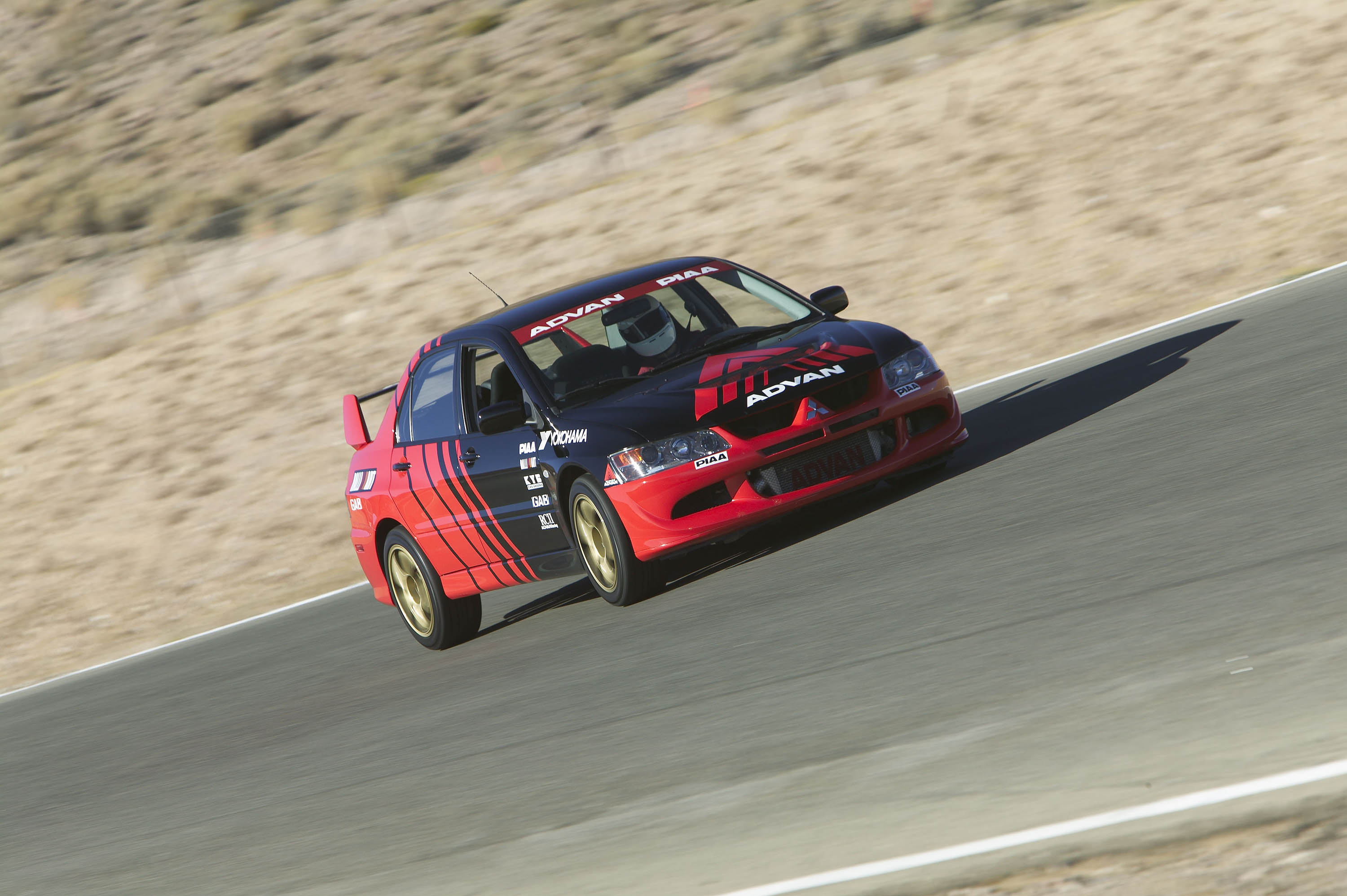 Mitsubishi Lancer Evolution photo #4