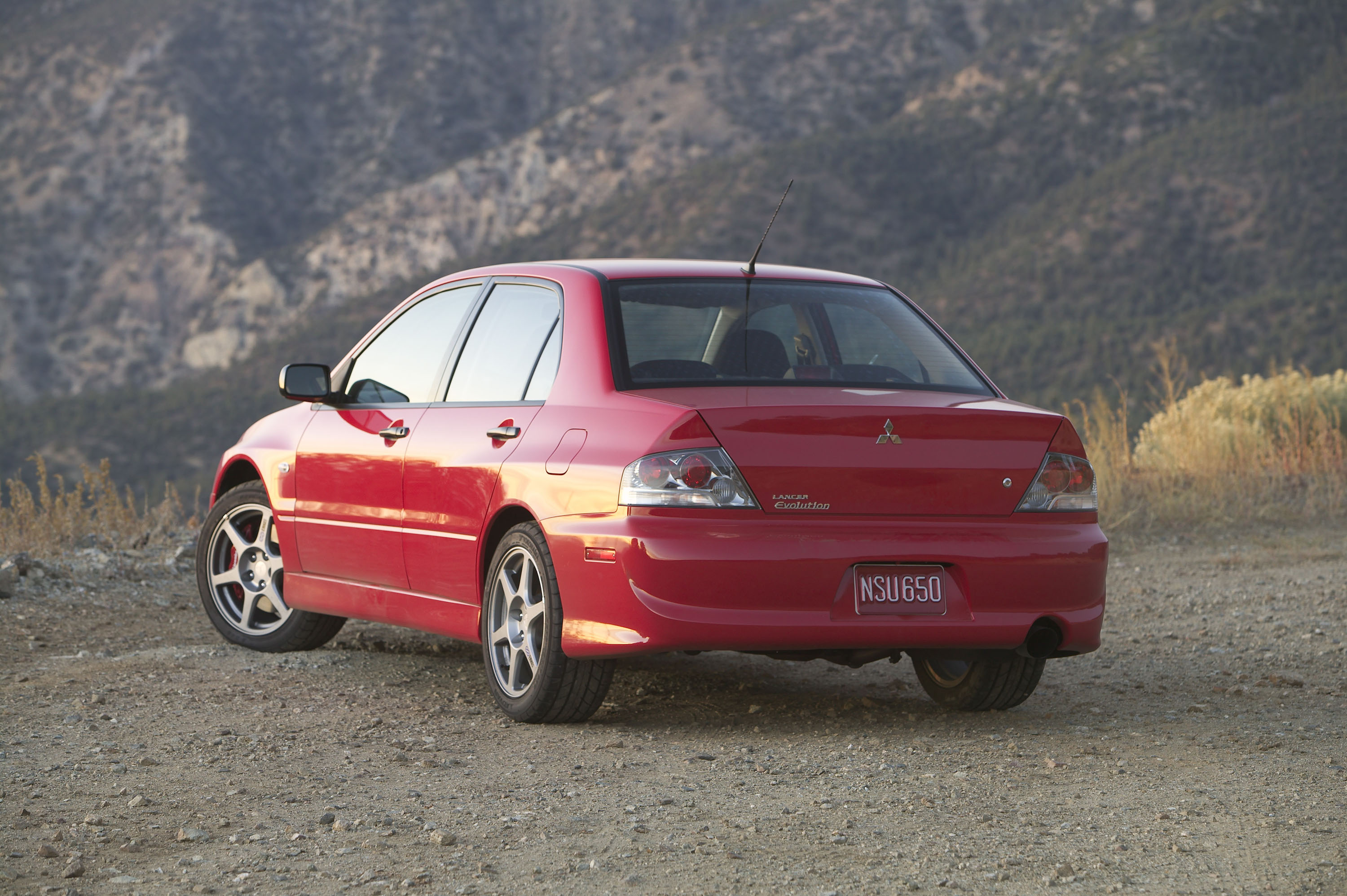 2004 Mitsubishi Lancer Evolution HD Pictures