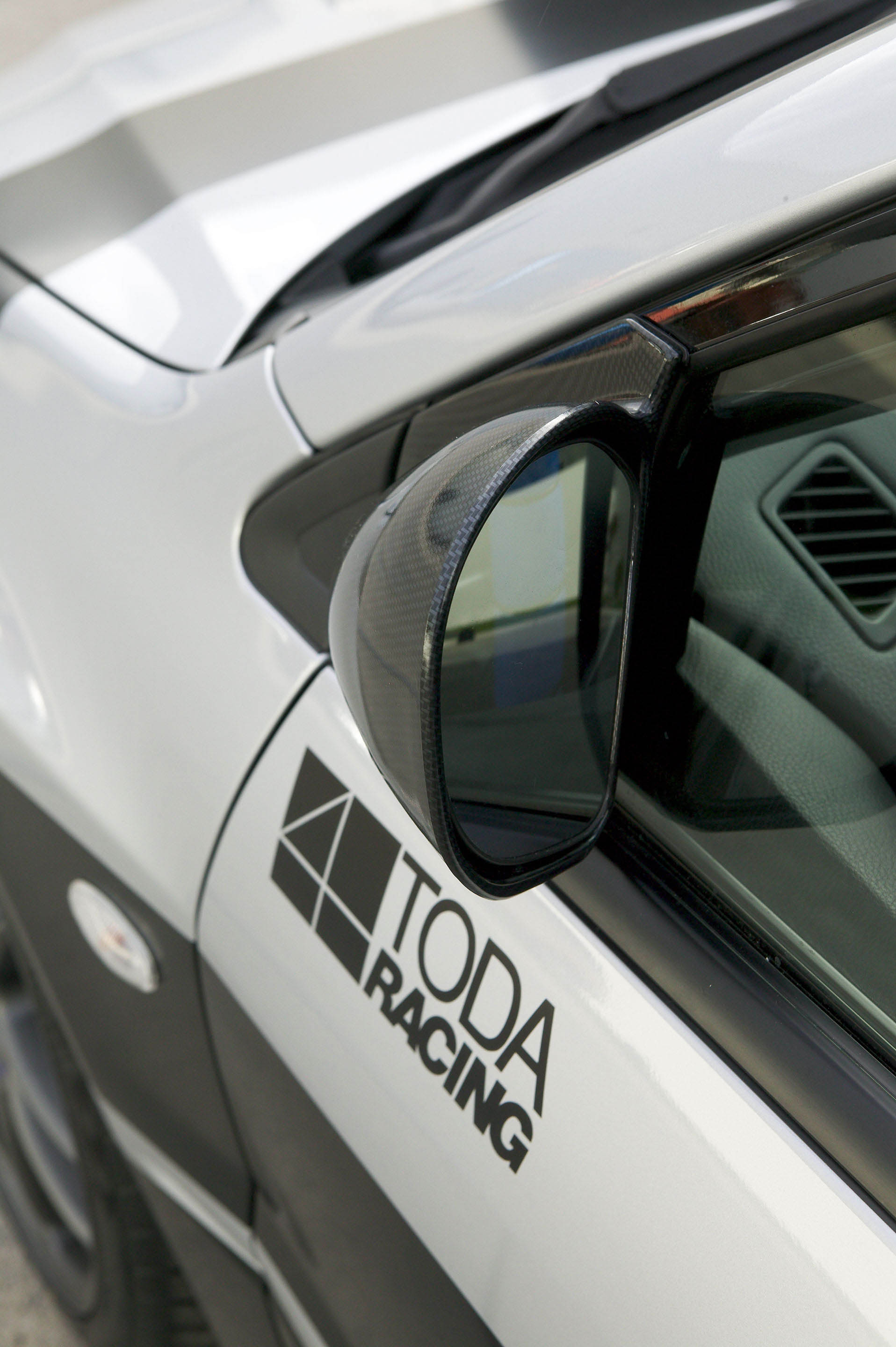 Mitsubishi Lancer Evolution photo #18