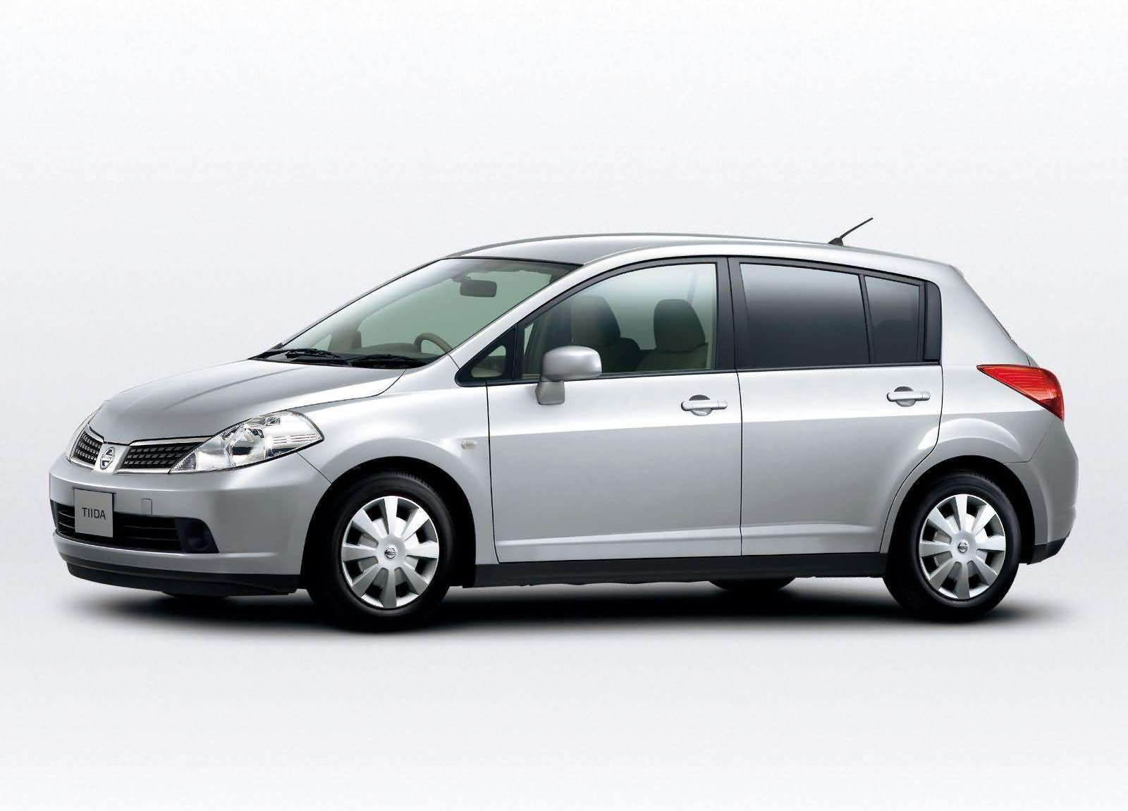 Nissan Tiida photo #7