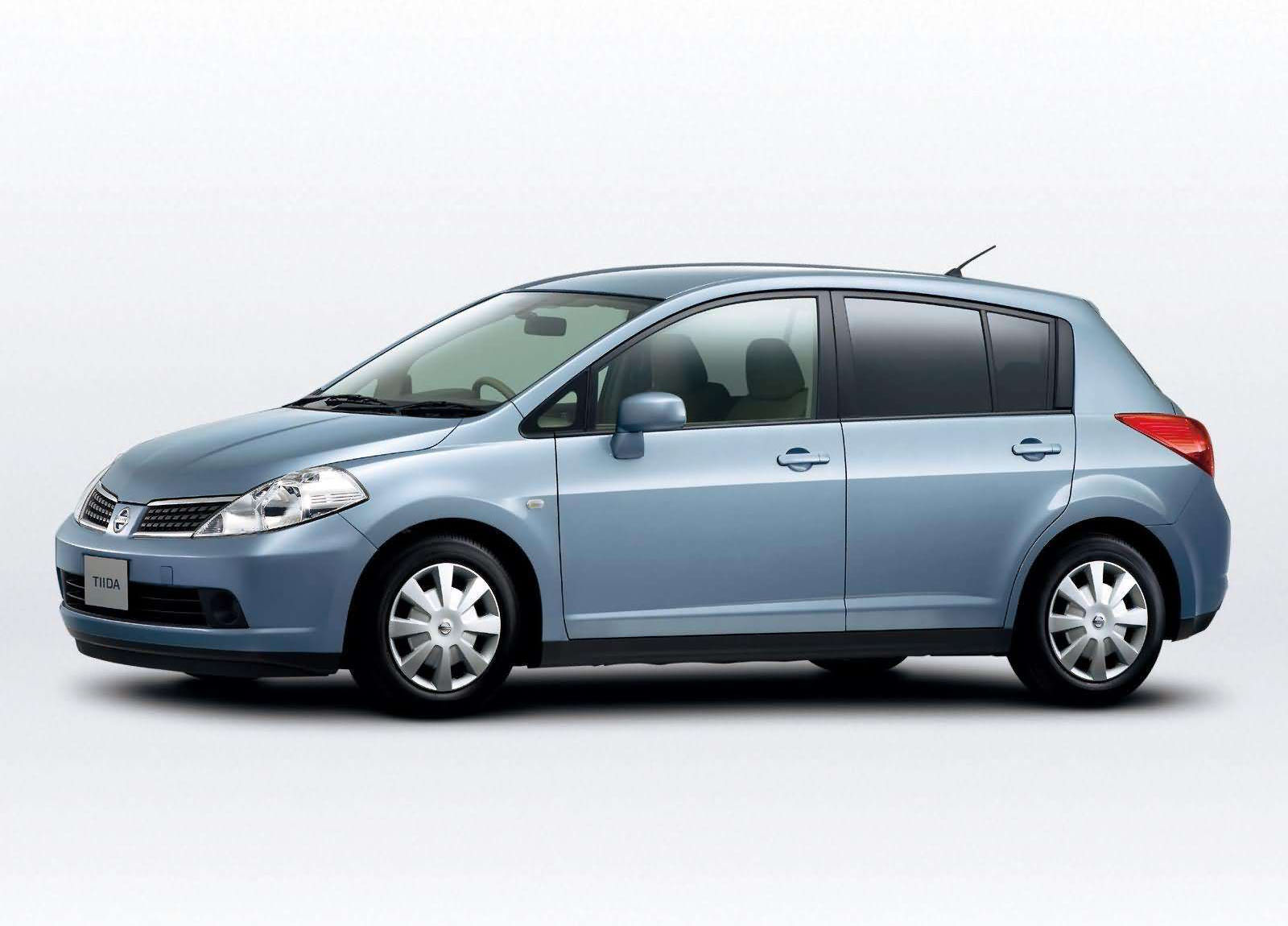 Nissan Tiida photo #8