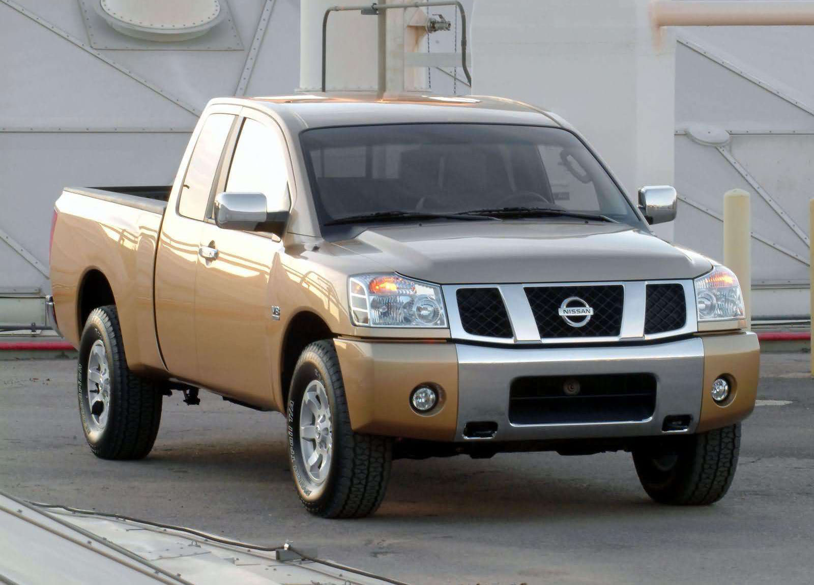 Nissan Titan photo #1